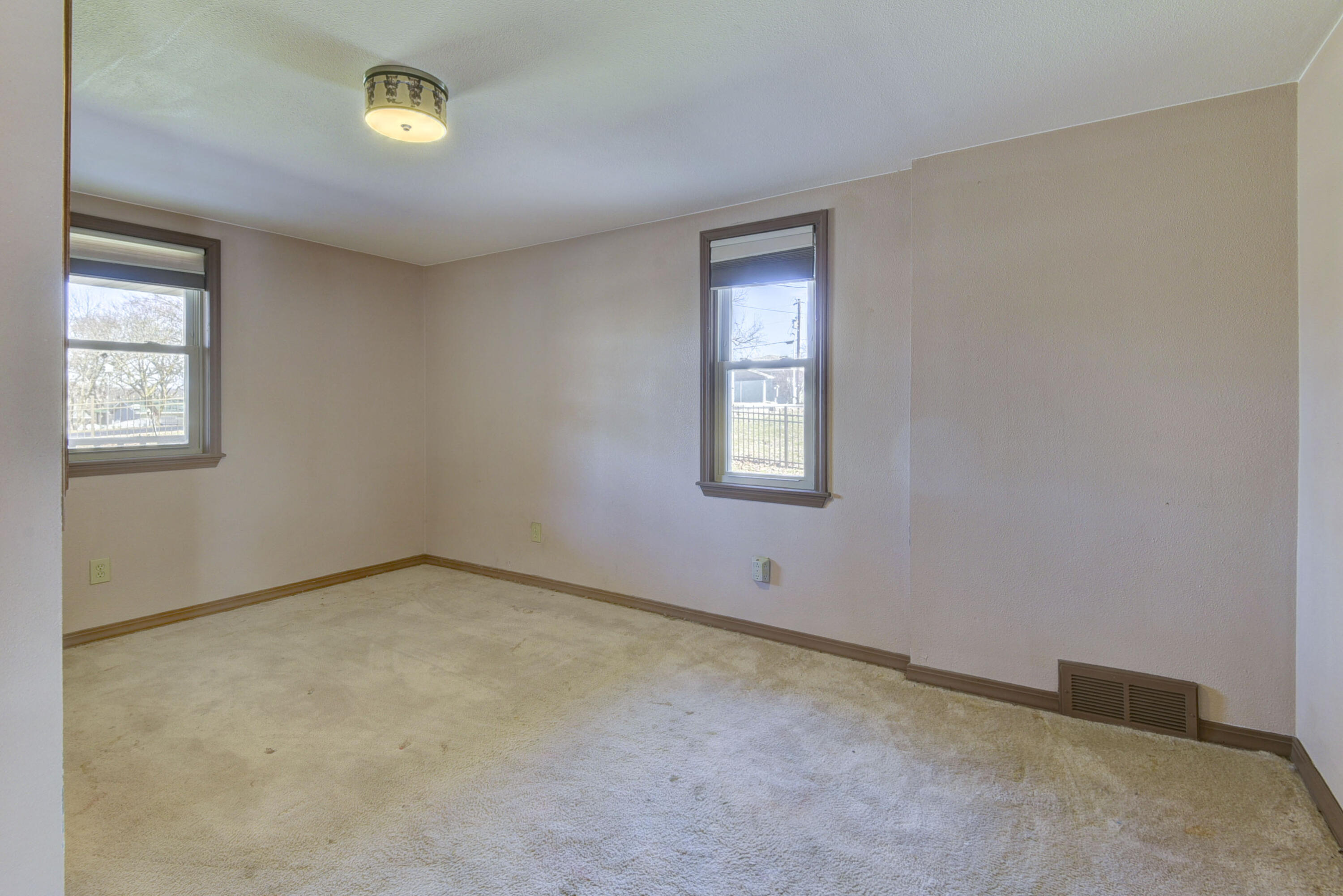 26237 Twin Rivers Drive Property Photo 38