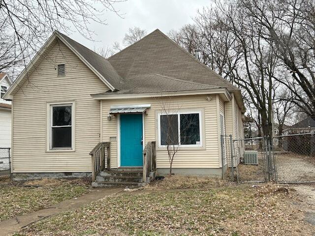 915 West Poplar Street Property Photo 1
