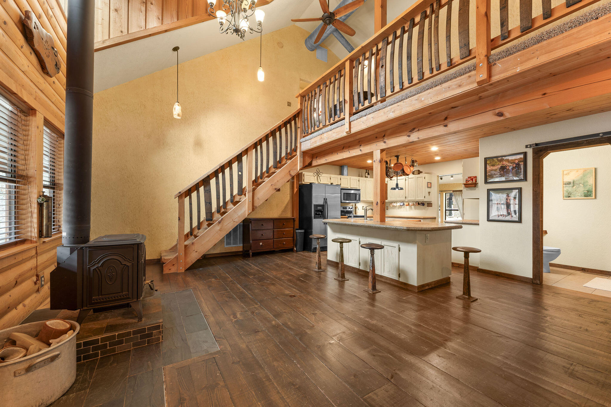 15430 Old Cricket Road West Property Photo 6