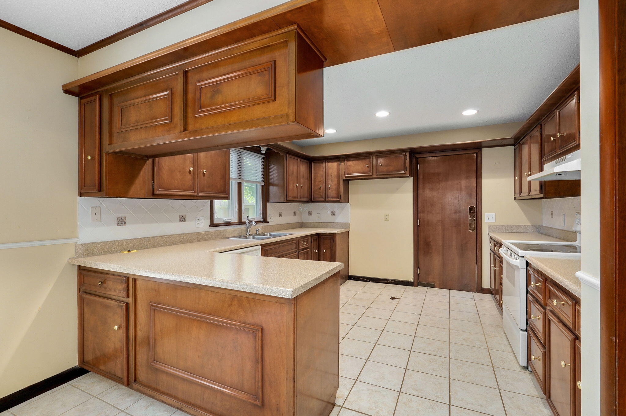 1851 East Jacqueline Street Property Photo 11