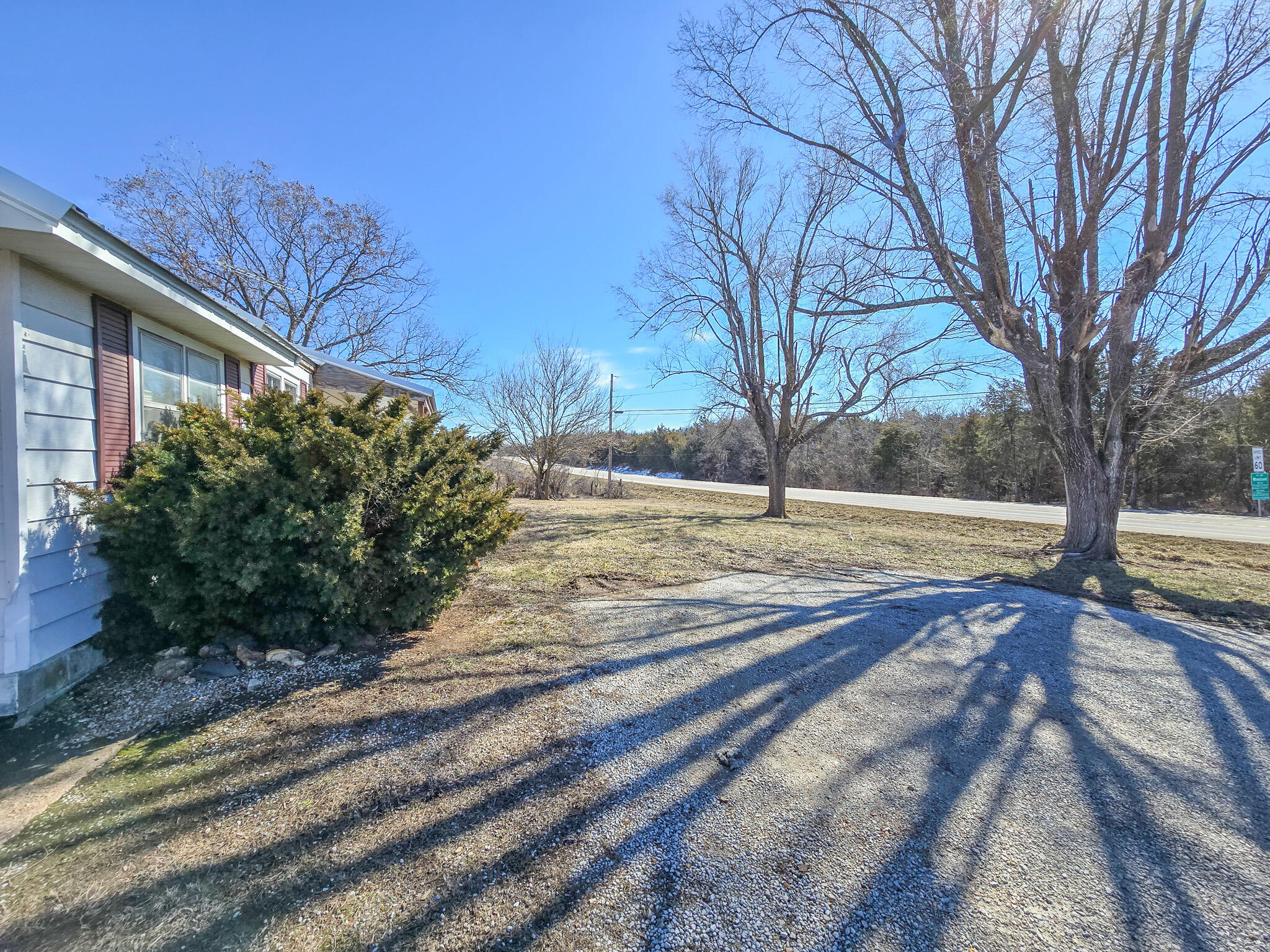 18001 Us Hwy 54 Property Photo 8
