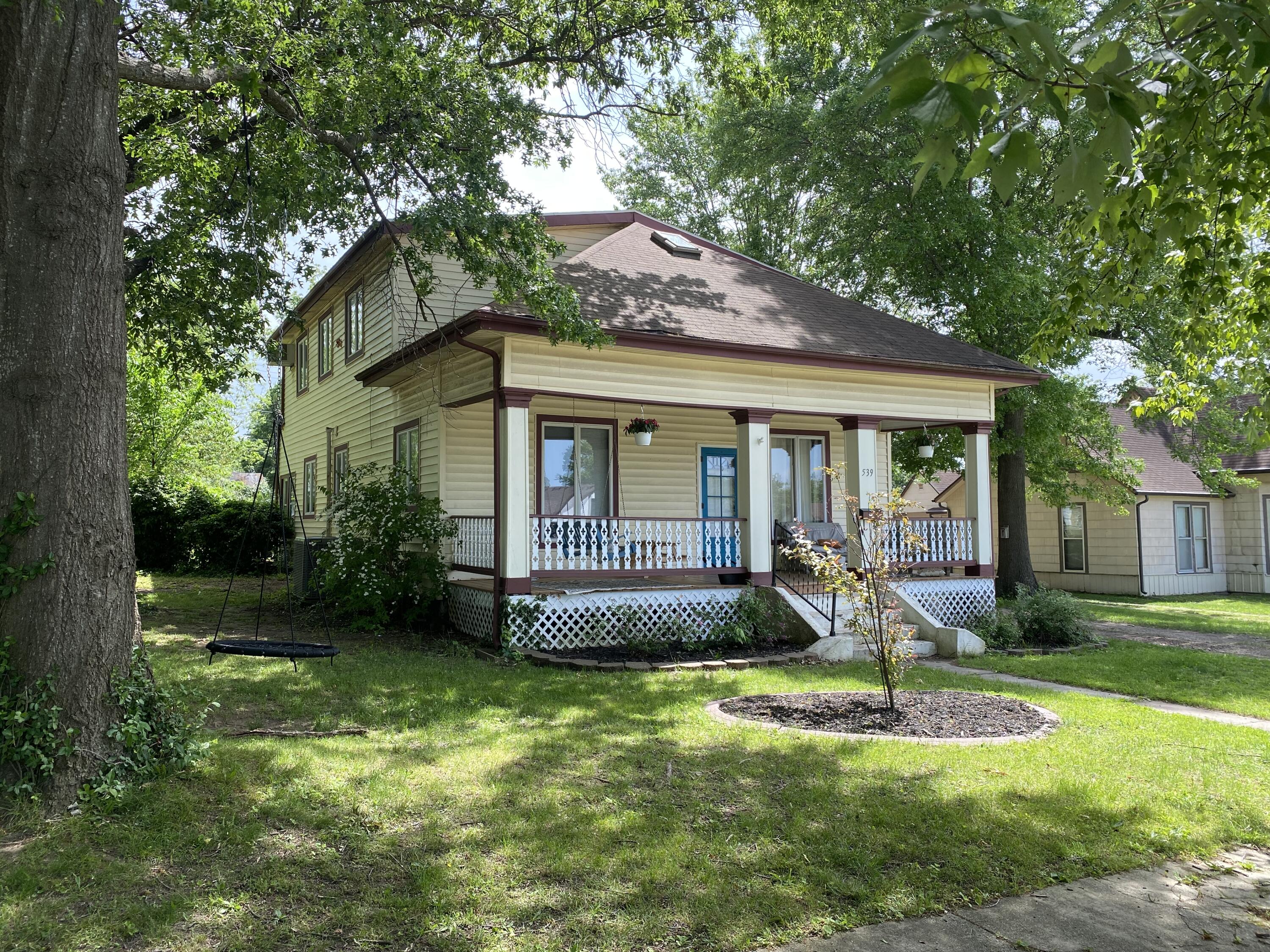 539 East Center Street Property Photo
