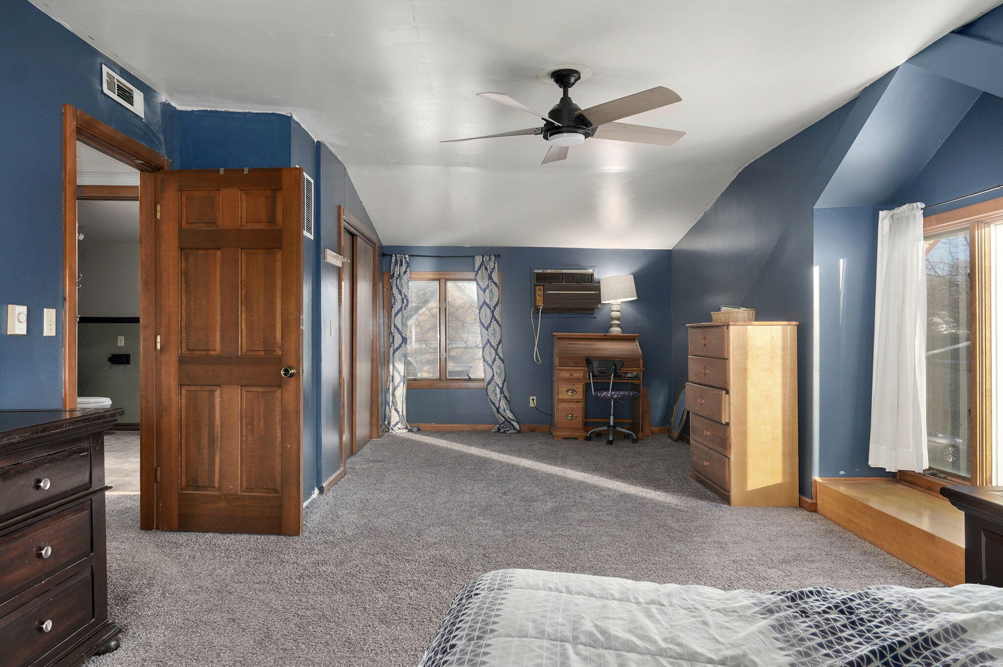 539 East Center Street Property Photo 21