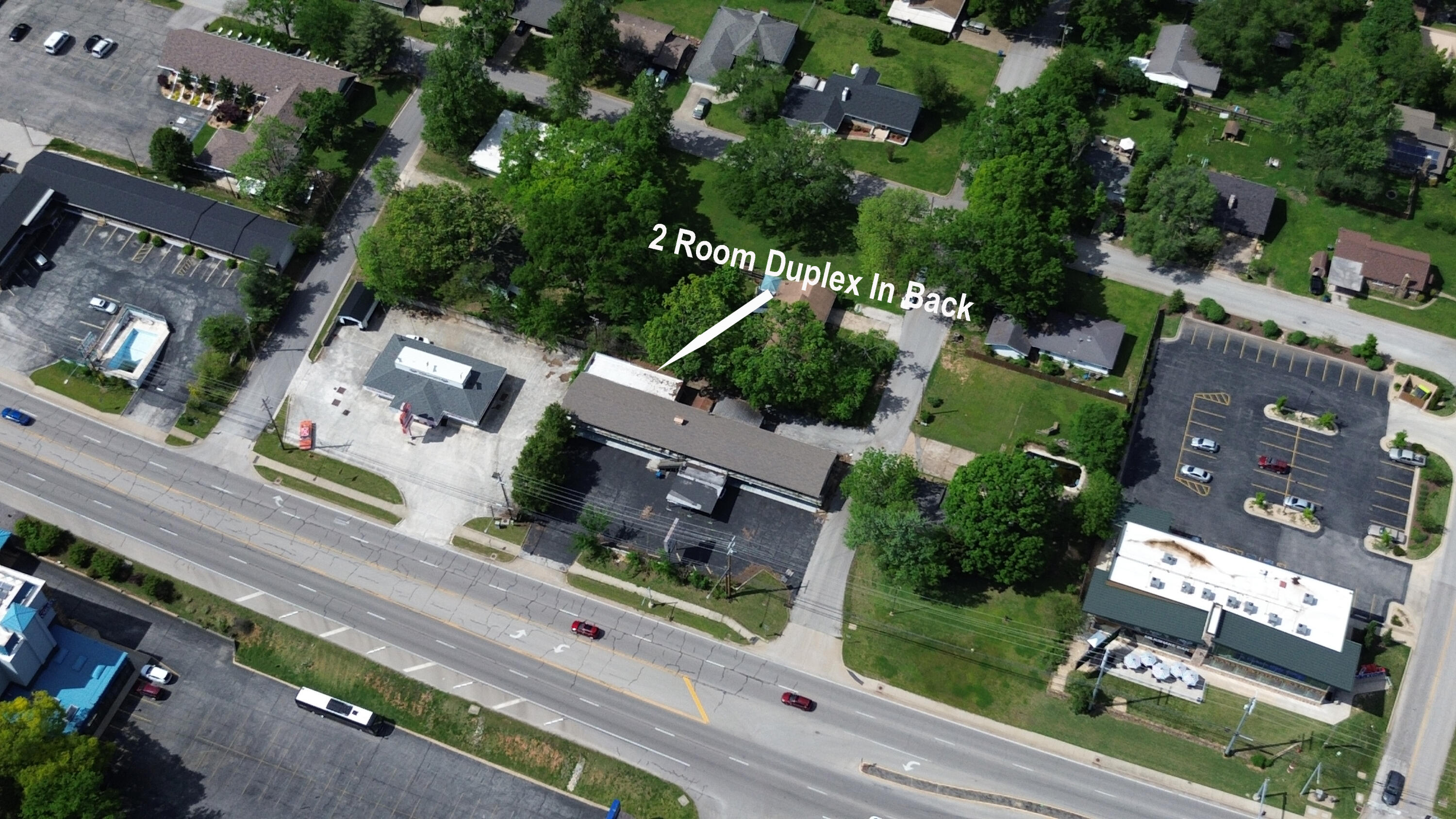 915 West Main Street Property Photo 2
