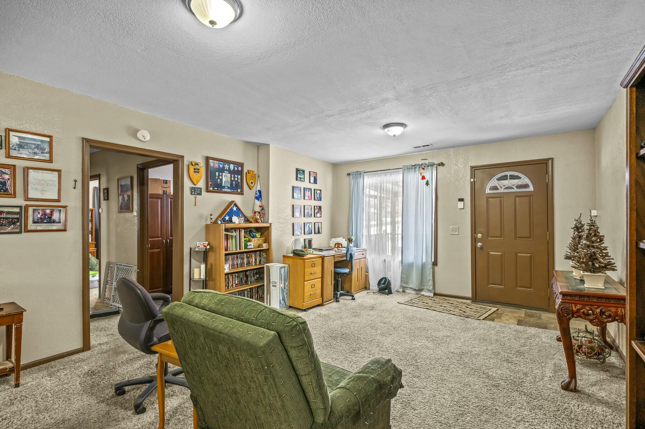 310 West English Street Property Photo 6