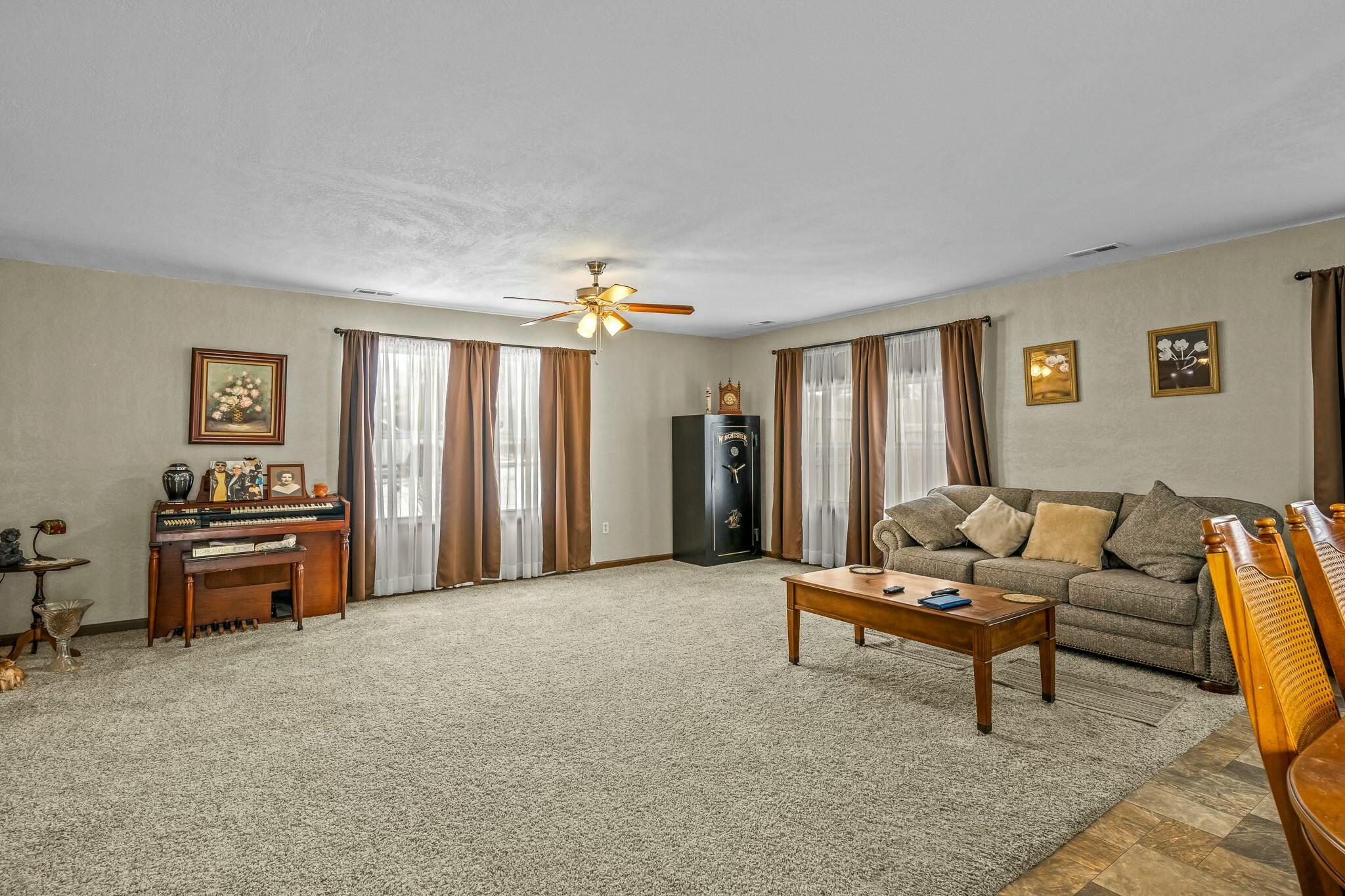 310 West English Street Property Photo 10