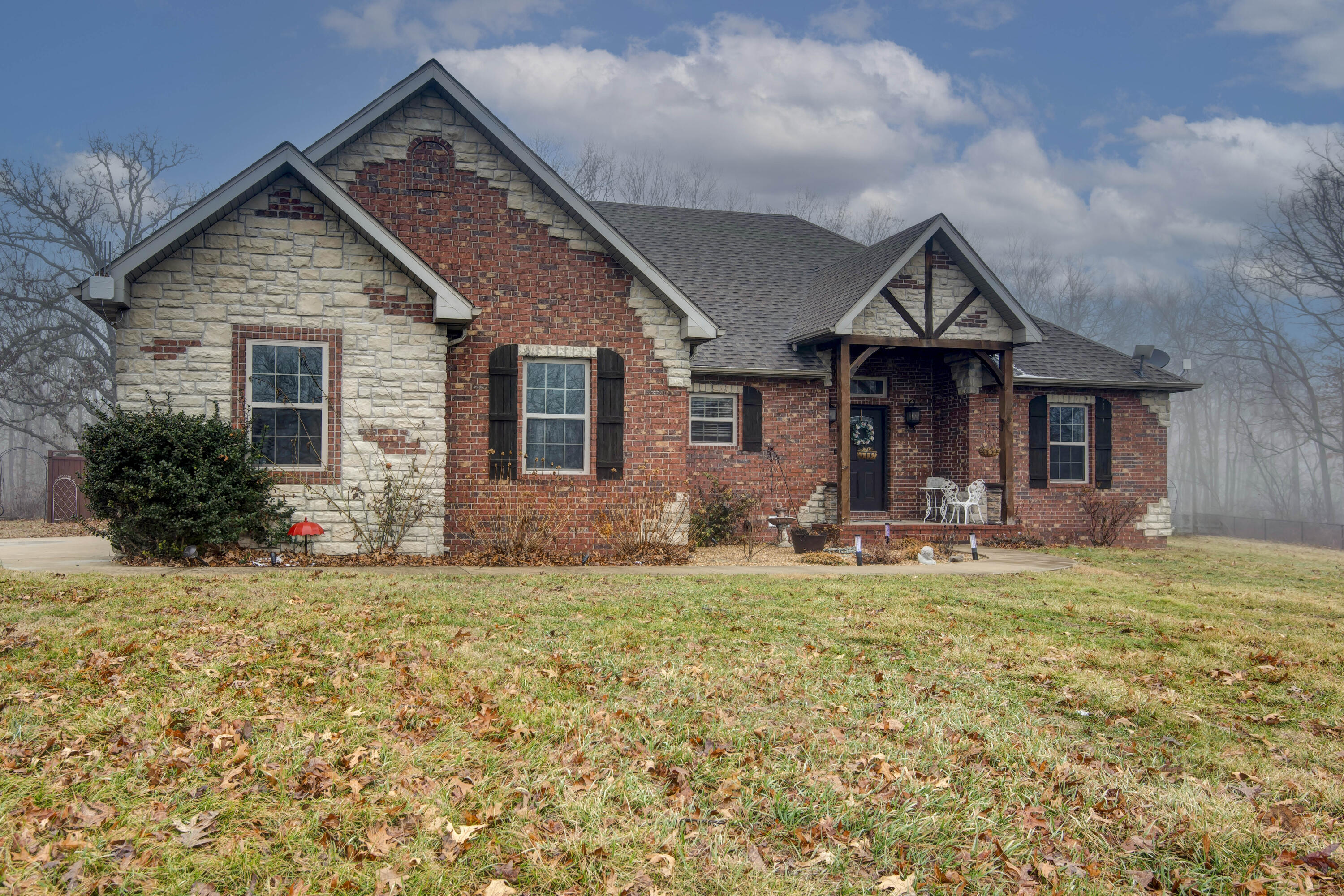 792 Frog Pond Road Property Photo 1