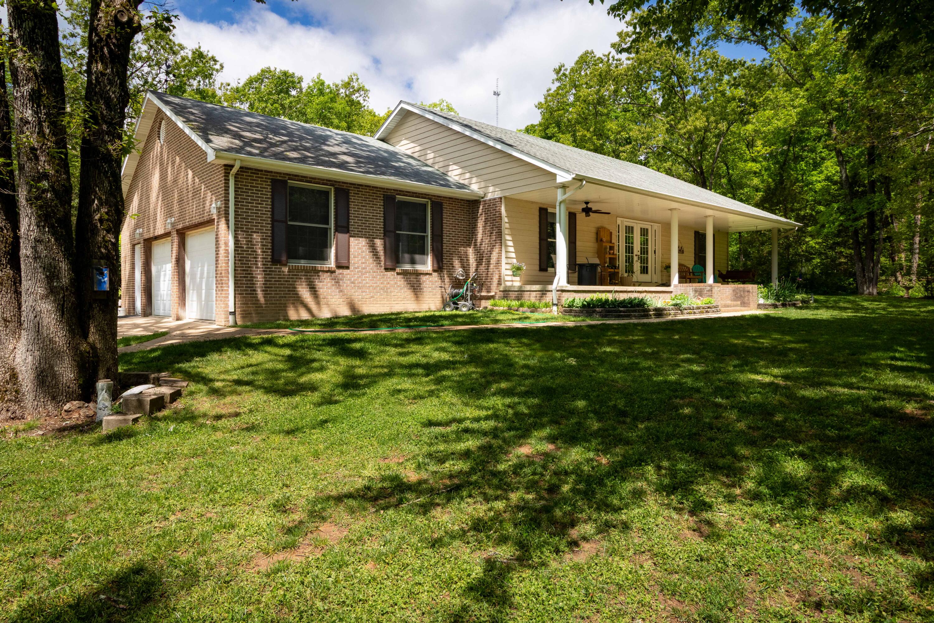 1219 County Road 6170 Property Photo 1