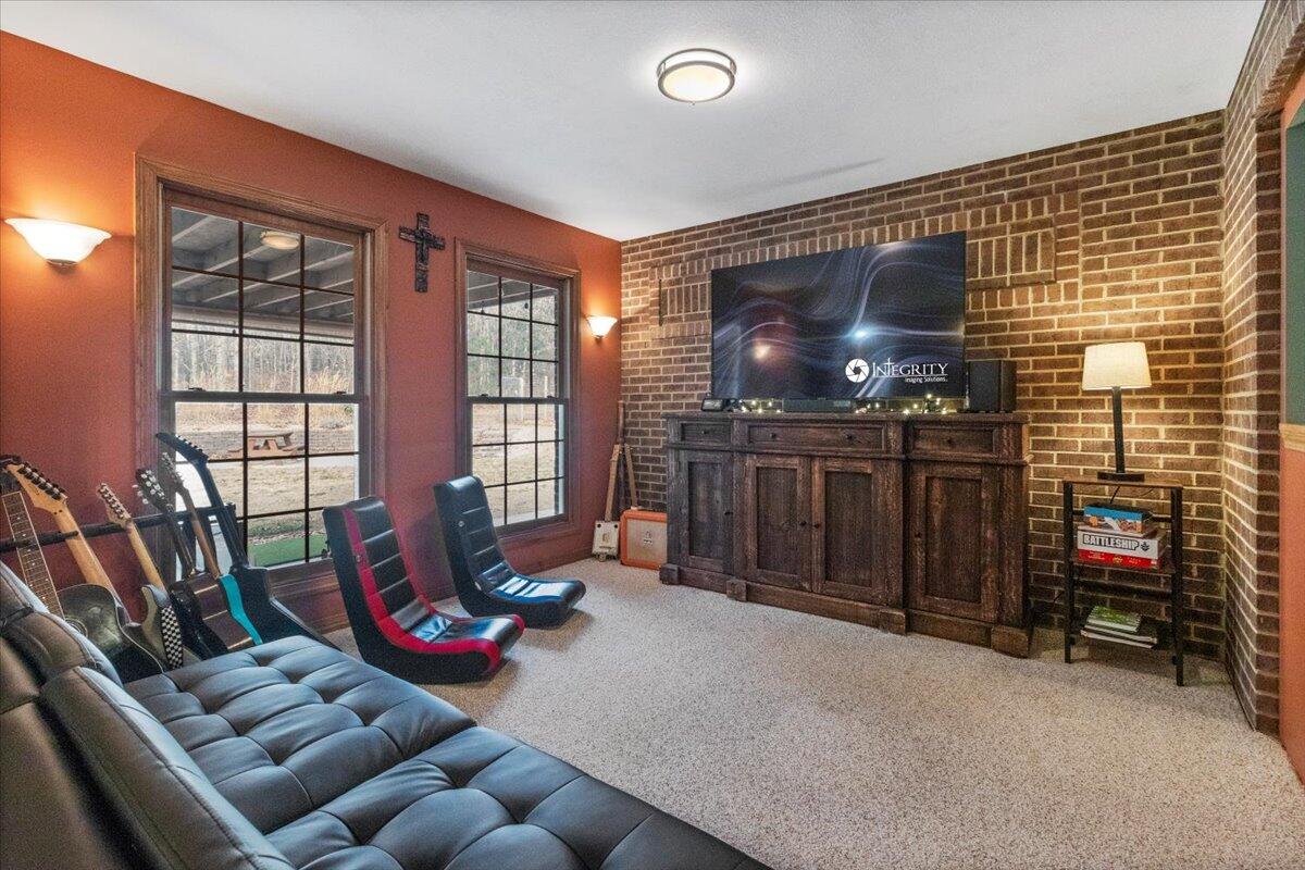 1219 County Road 6170 Property Photo 17