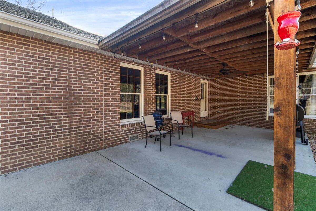 1219 County Road 6170 Property Photo 28