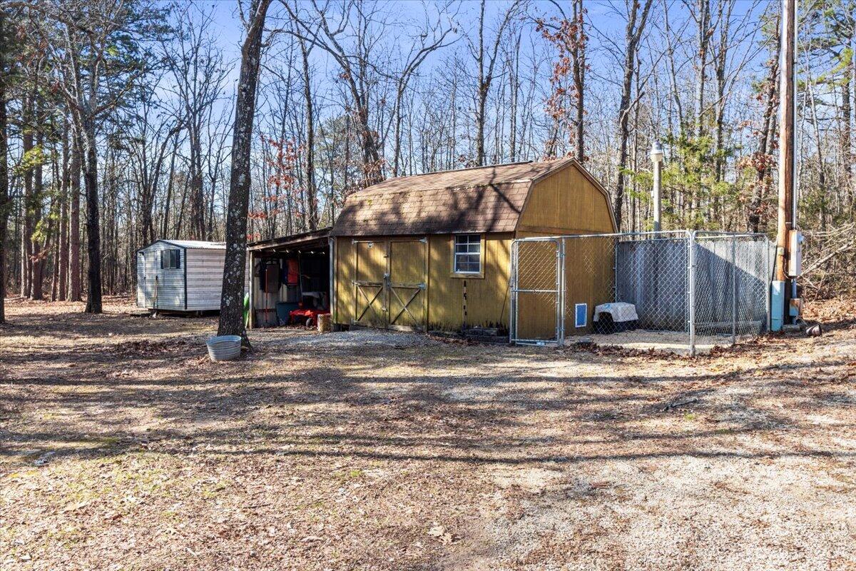 1219 County Road 6170 Property Photo 29