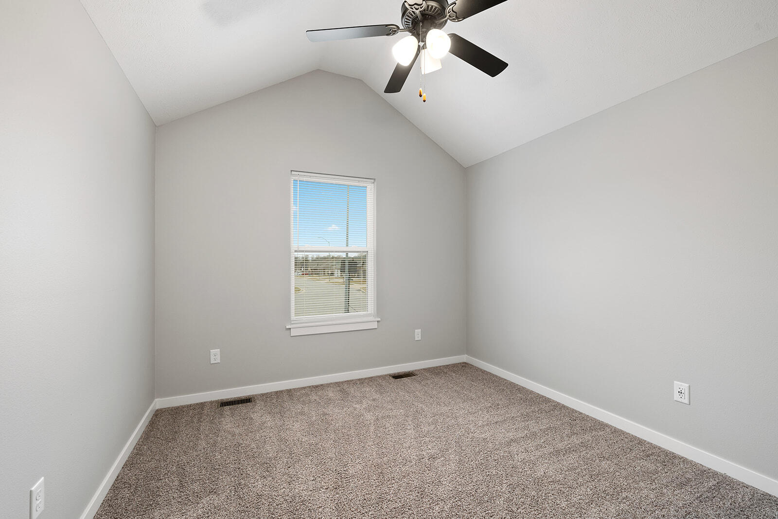 760 East Penzance Circle Property Photo 9