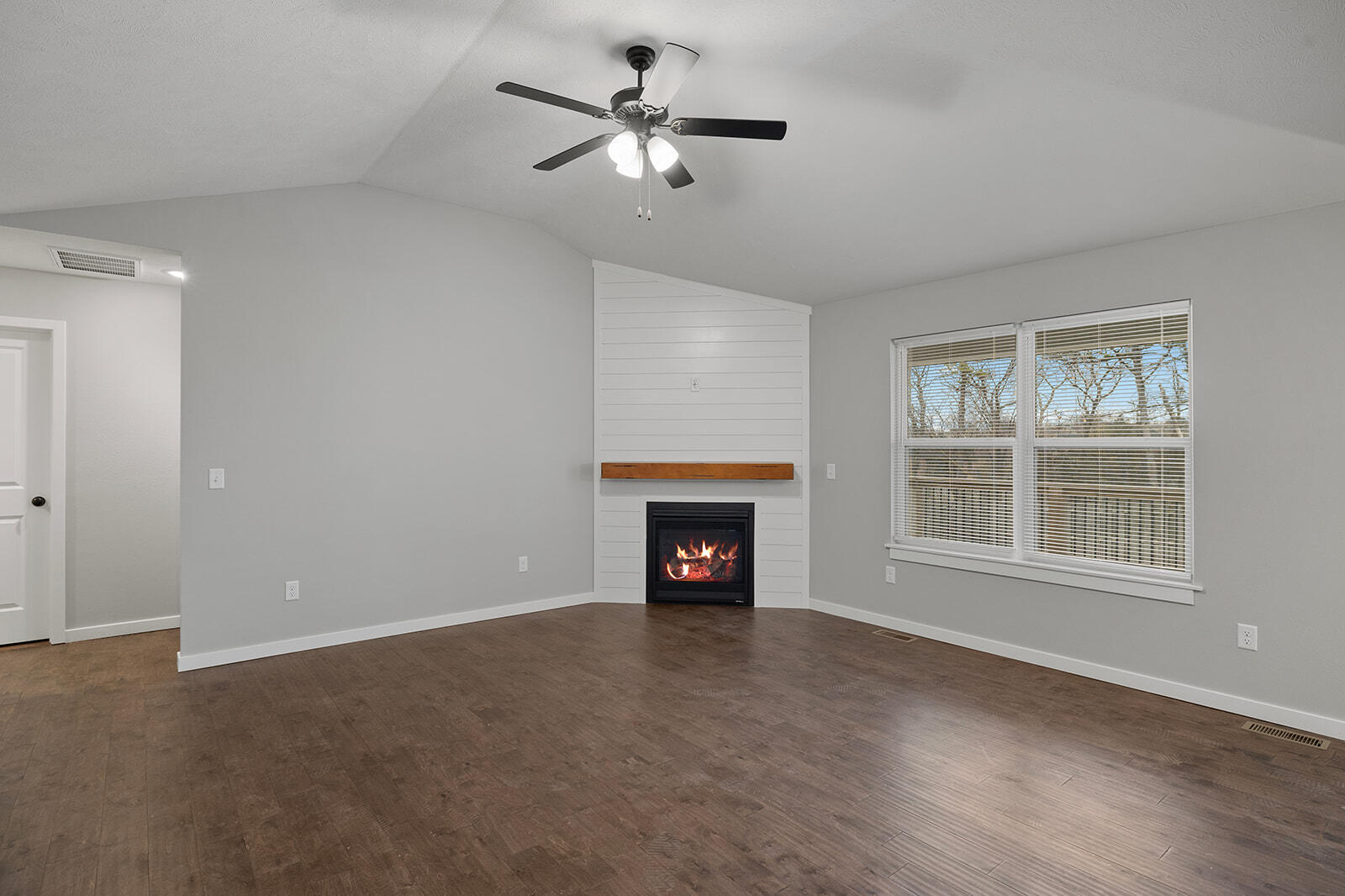 760 East Penzance Circle Property Photo 24