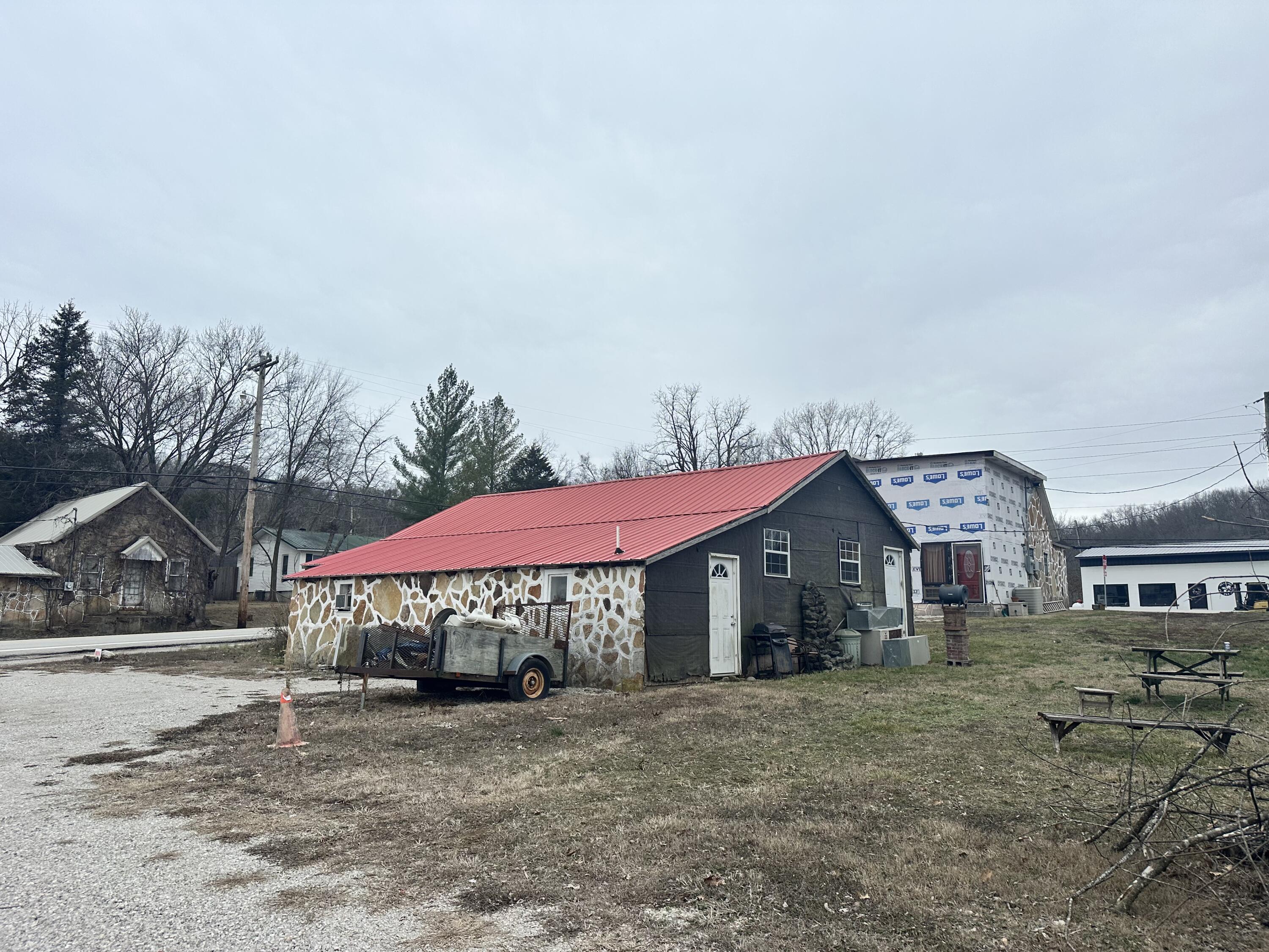 8551-8515 West State Highway 76 Property Photo 44