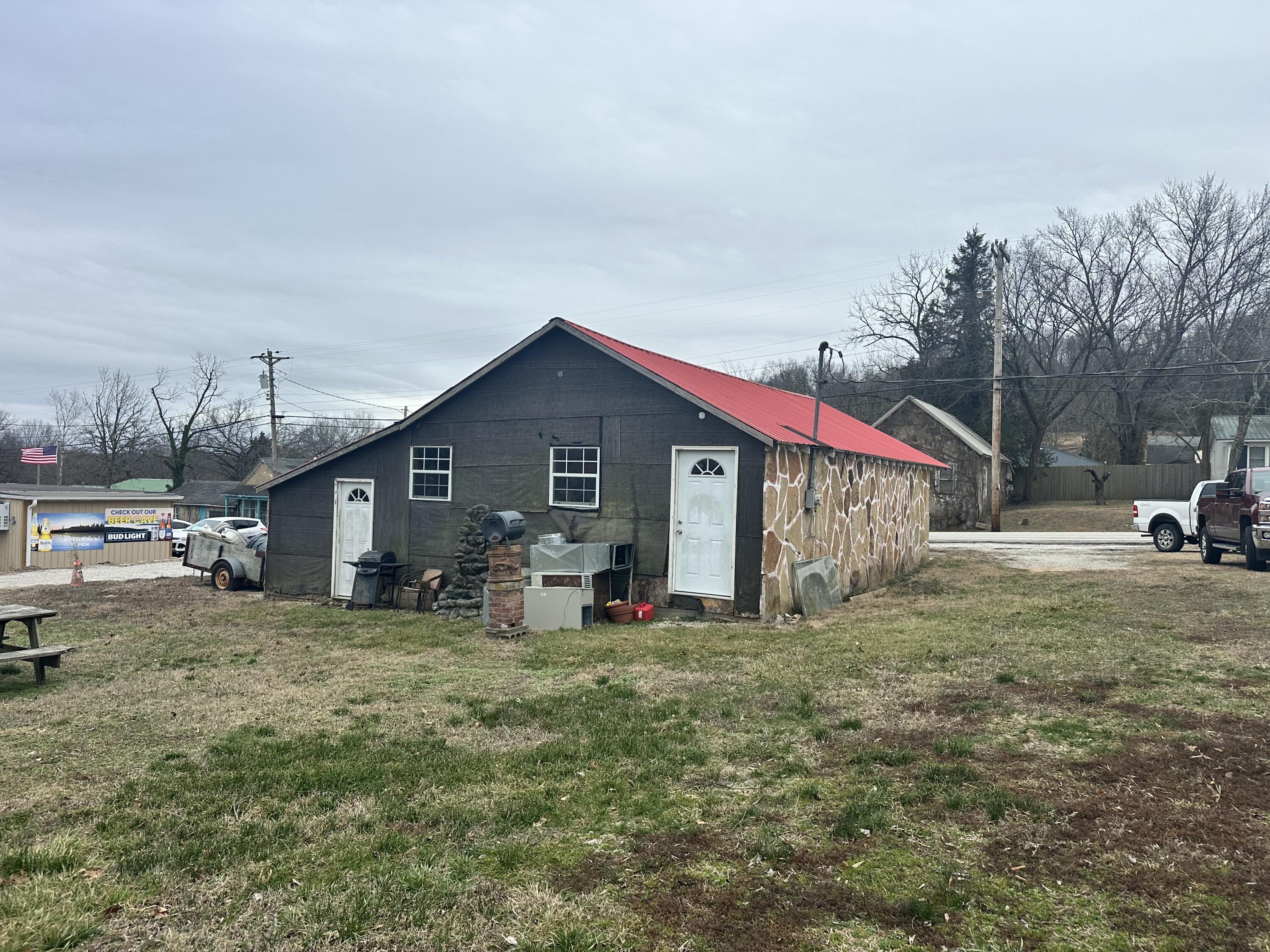 8551-8515 West State Highway 76 Property Photo 46