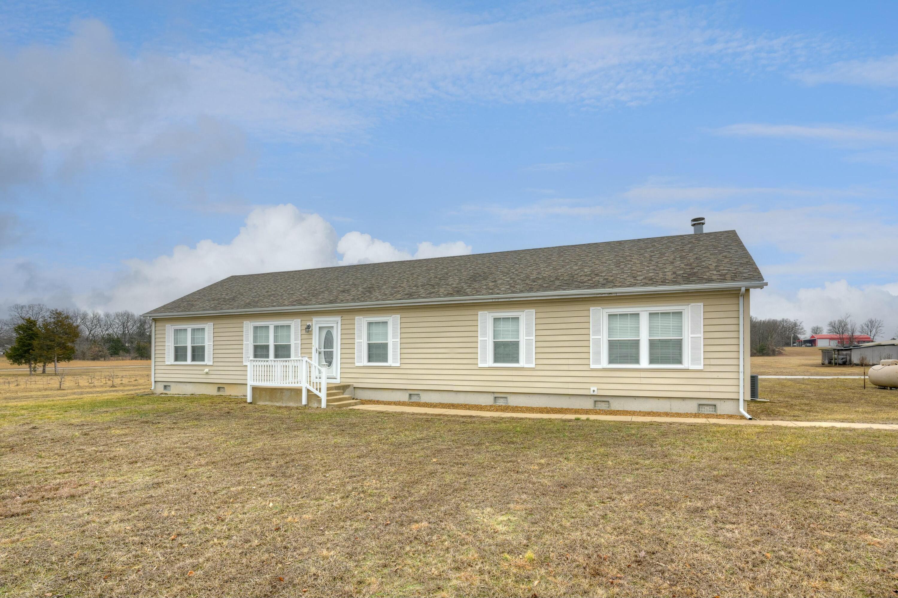 6803 Highway P Property Photo