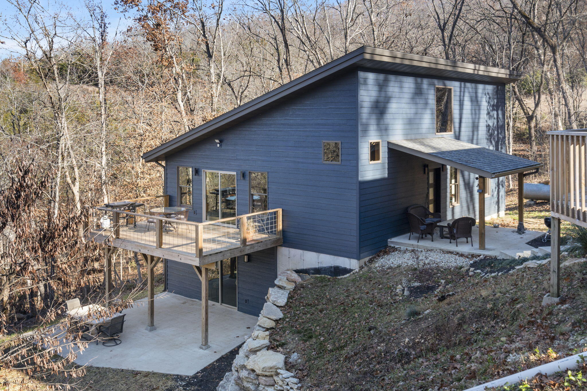 28 Irish Hills Boulevard Property Photo 3