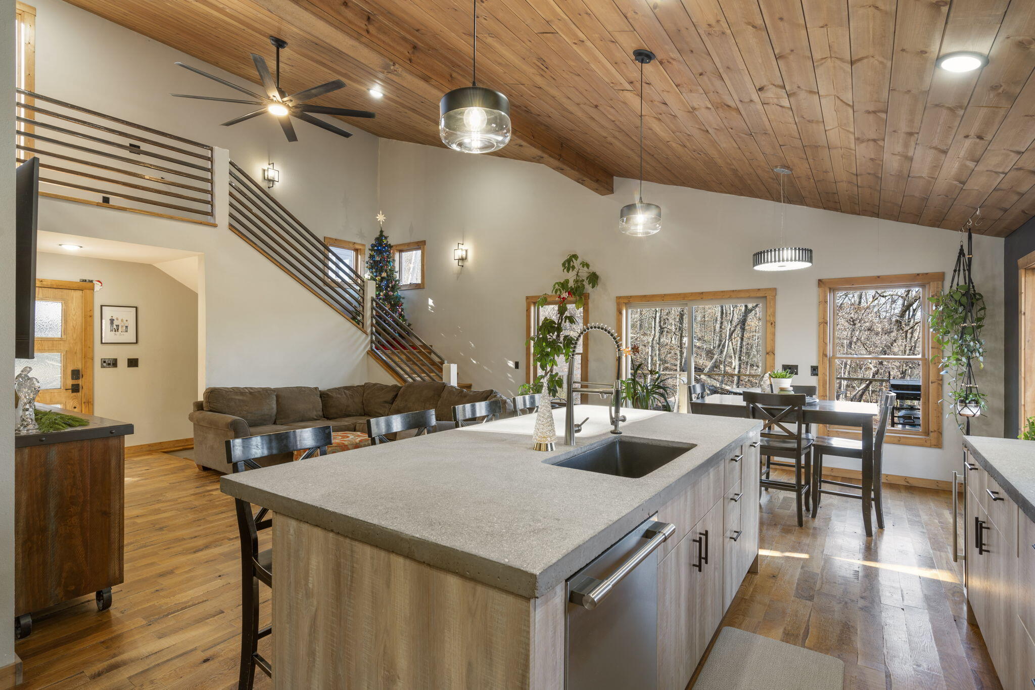 28 Irish Hills Boulevard Property Photo 25