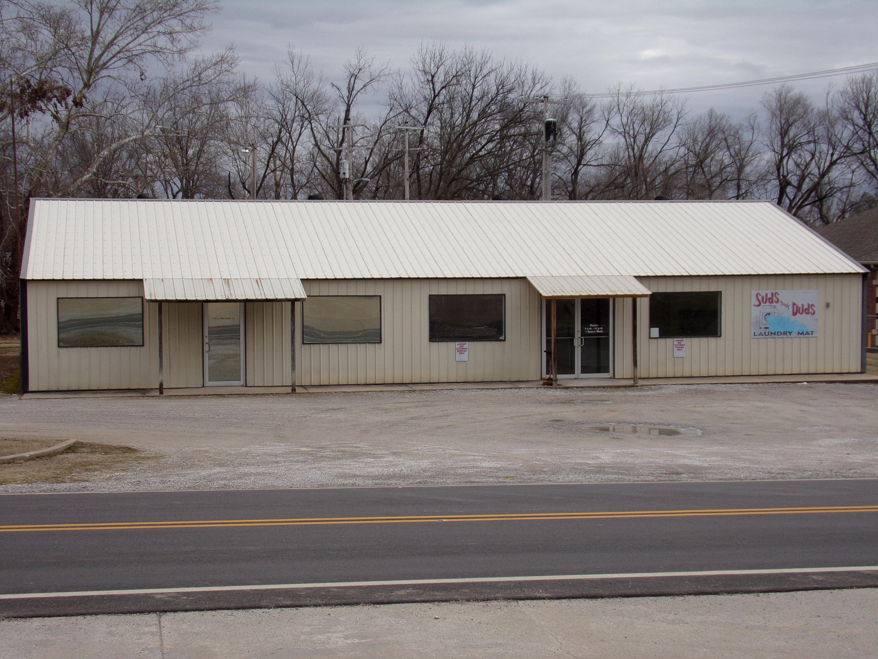 204 & 206 Jesse James Road Property Photo 4
