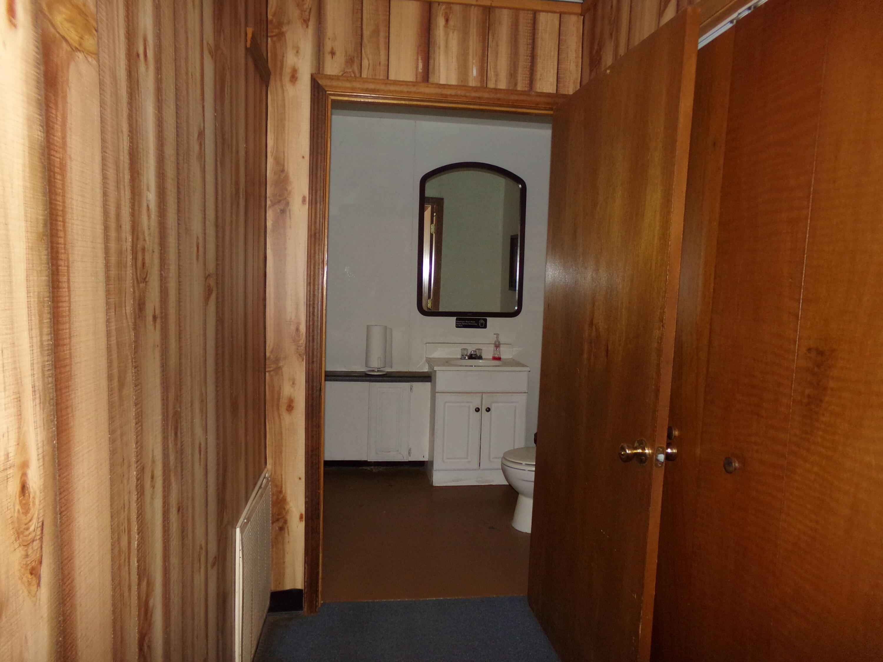 204 & 206 Jesse James Road Property Photo 13