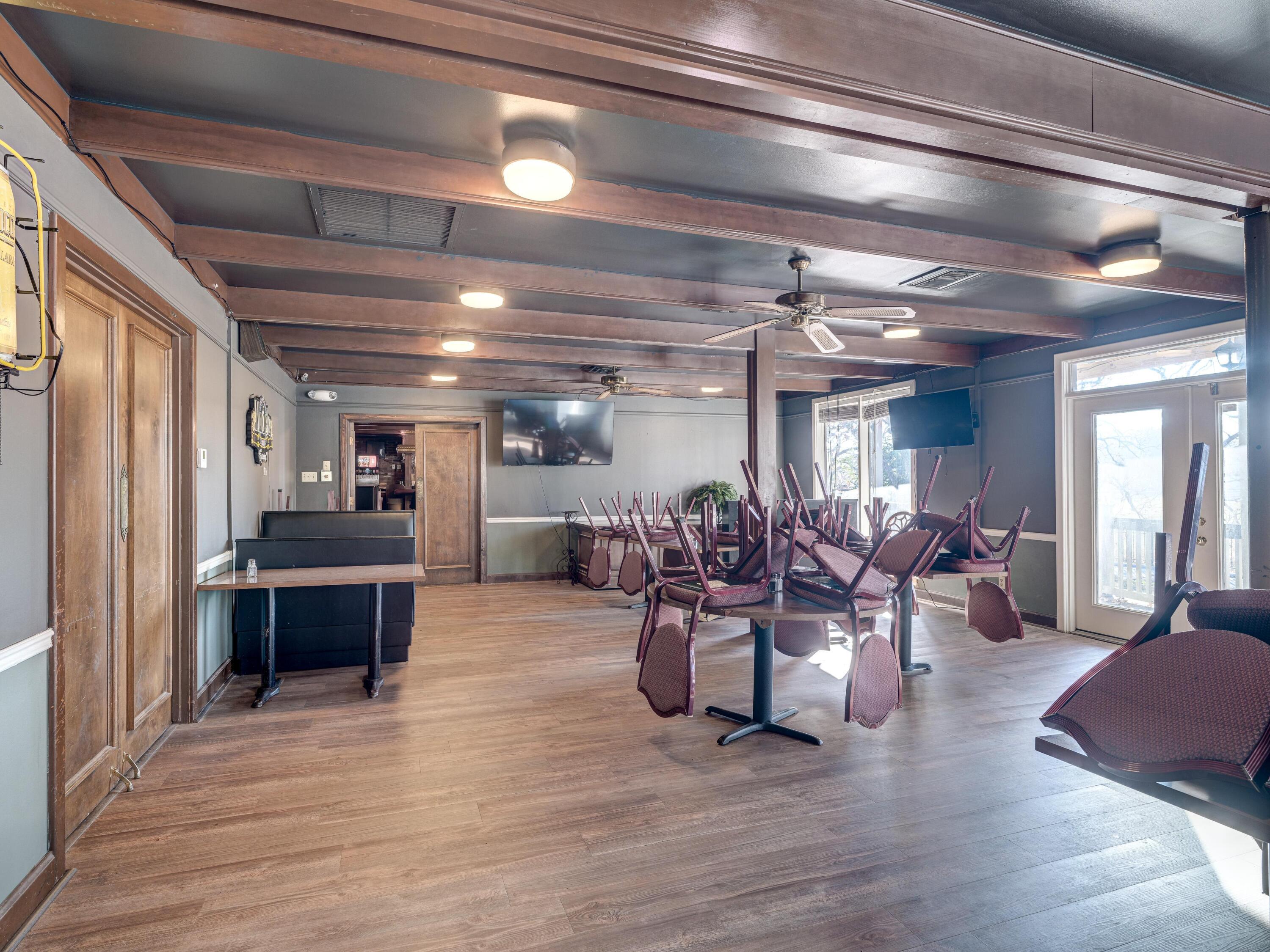 988 South Country Club Road Property Photo 24
