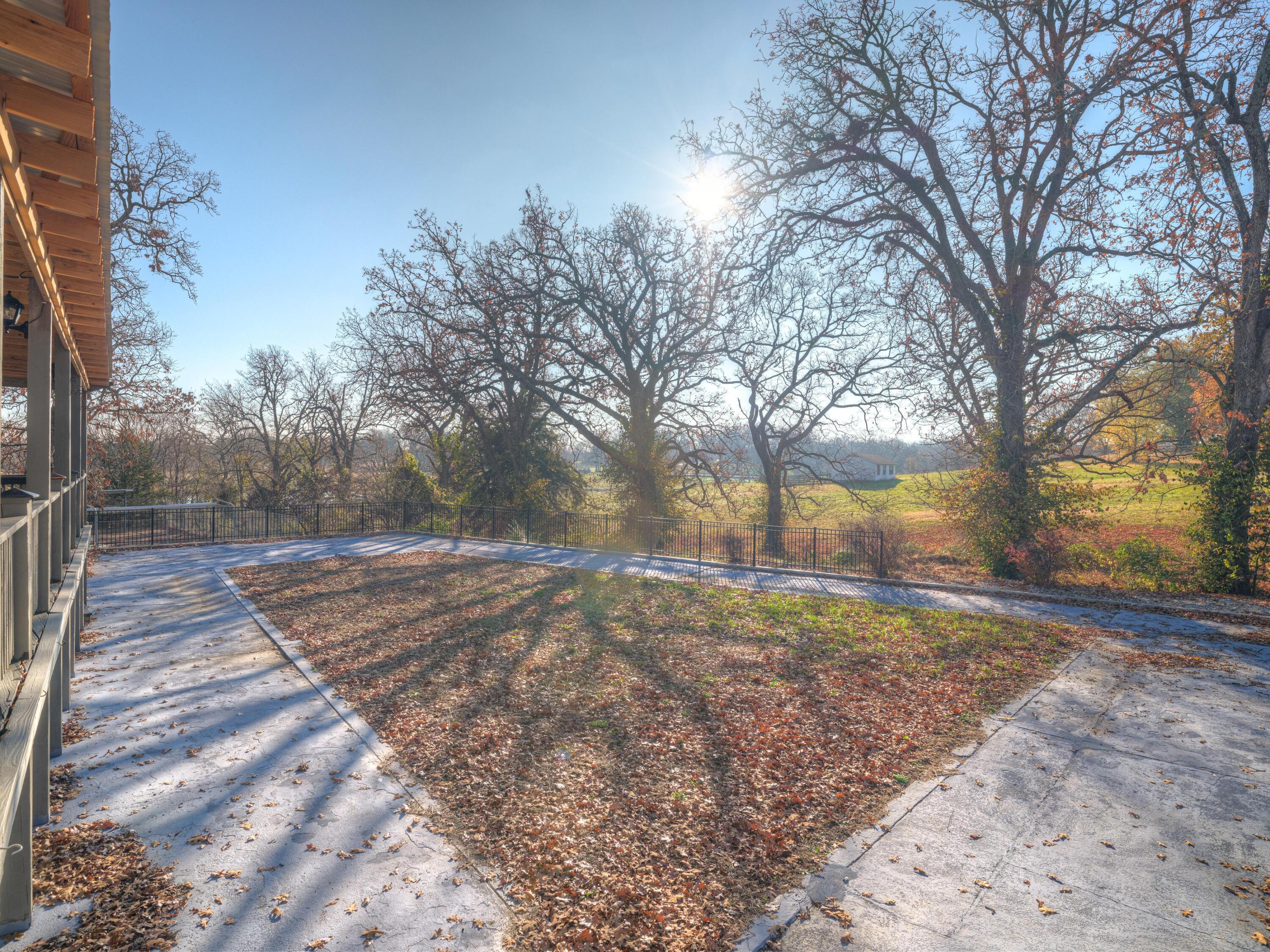 988 South Country Club Road Property Photo 37