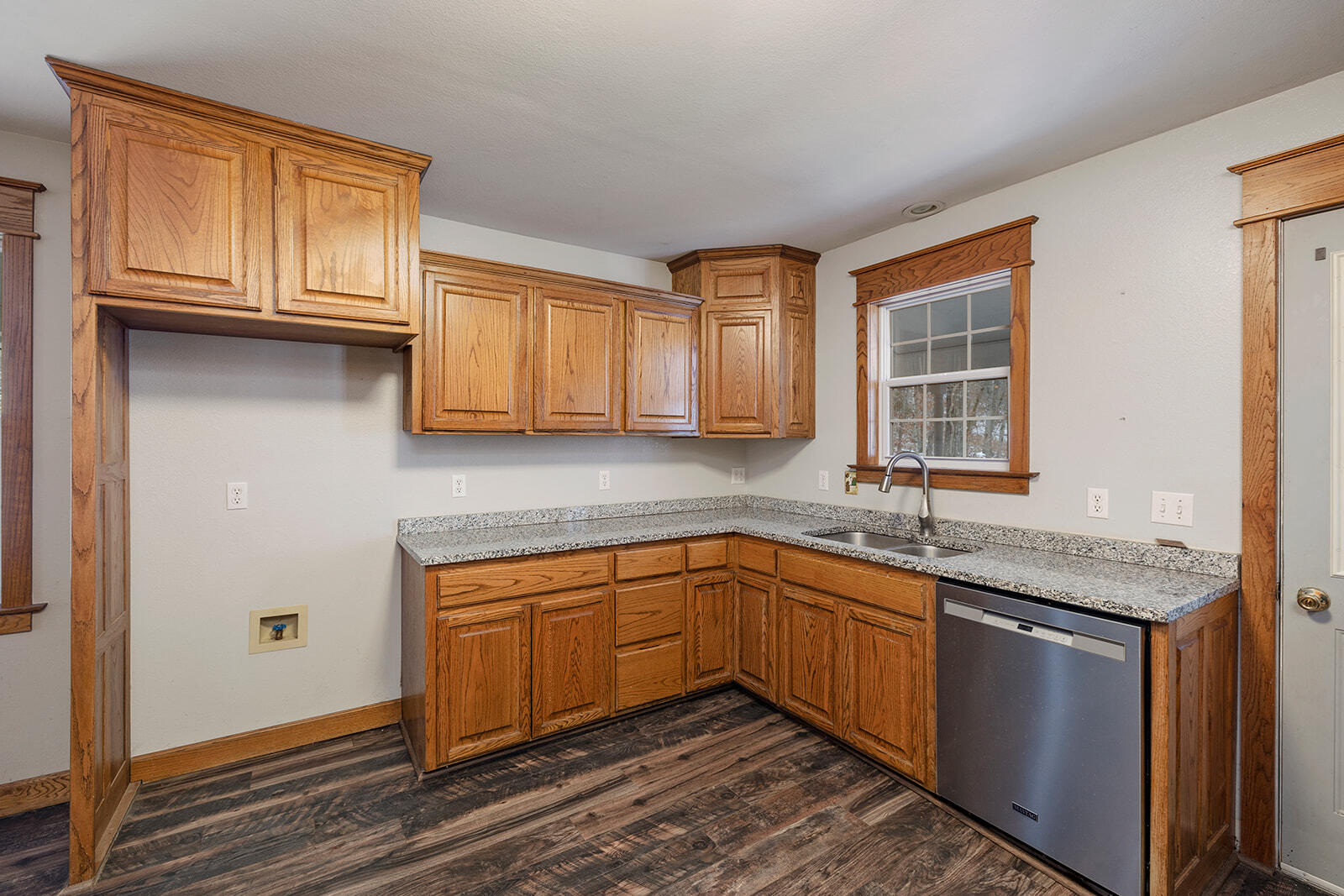 16569 Co Rd W 14-533 Property Photo 5