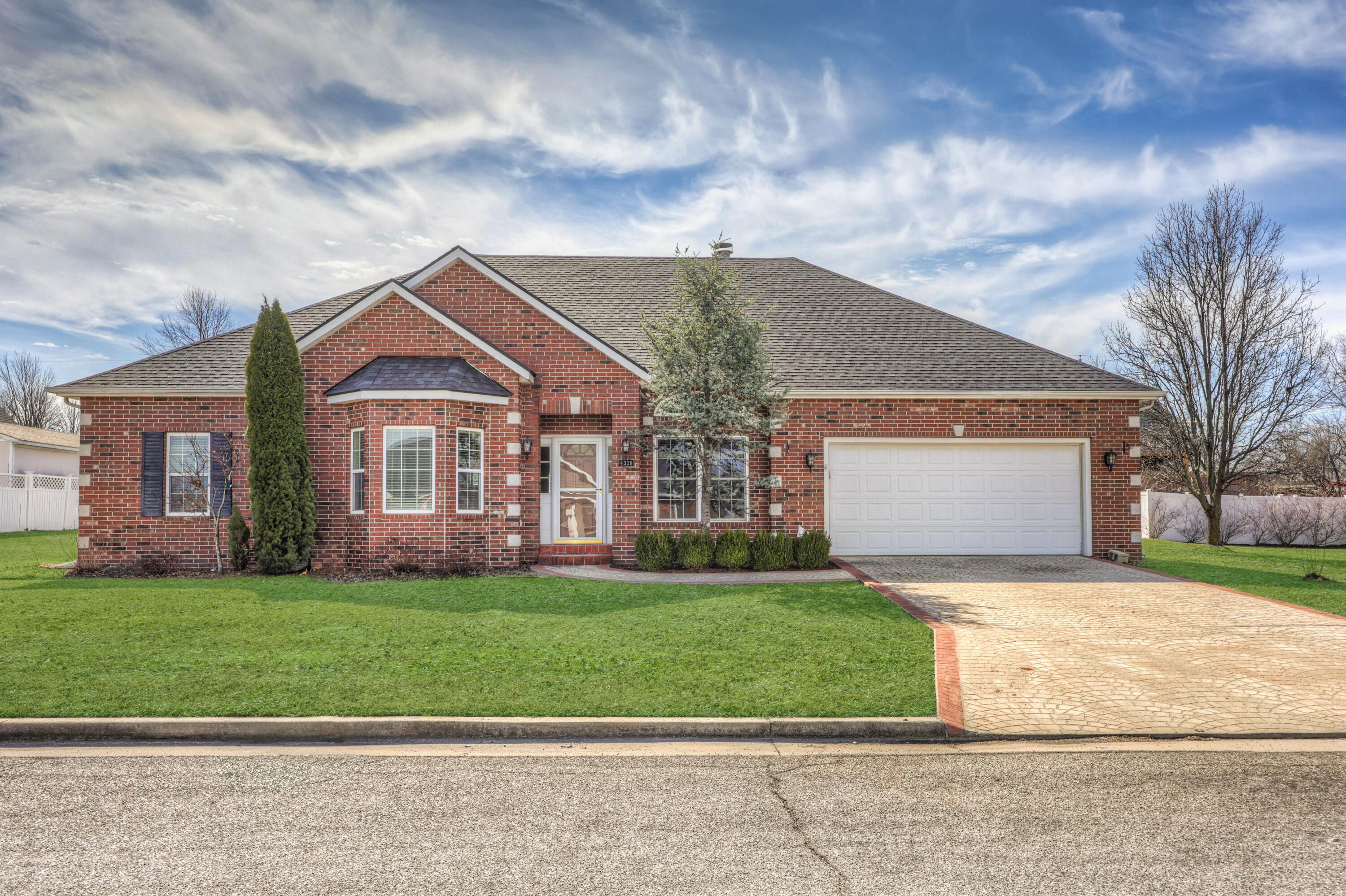 Cattails Estates Real Estate Listings Main Image