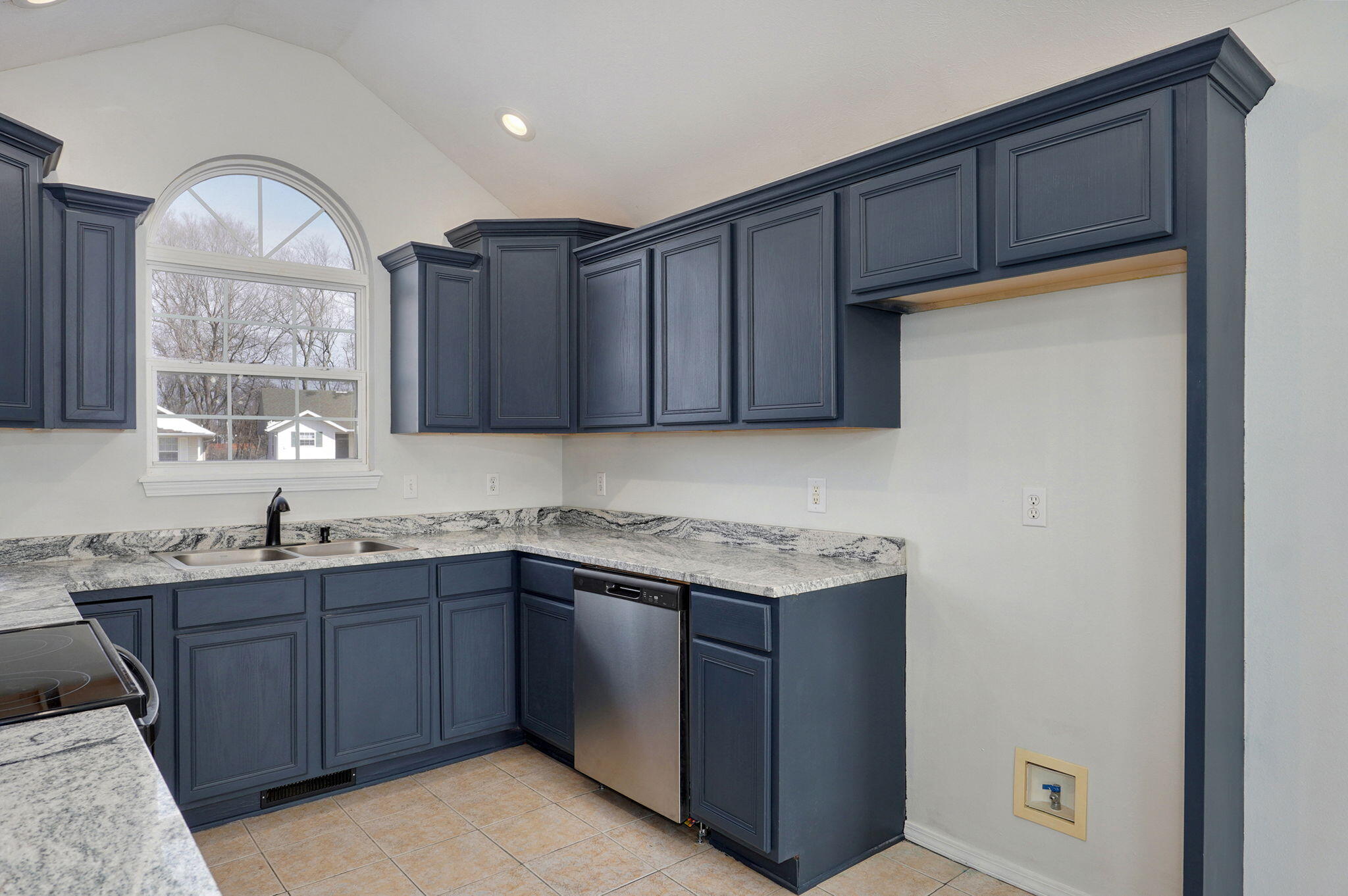 3938 West Church Street Property Photo 12