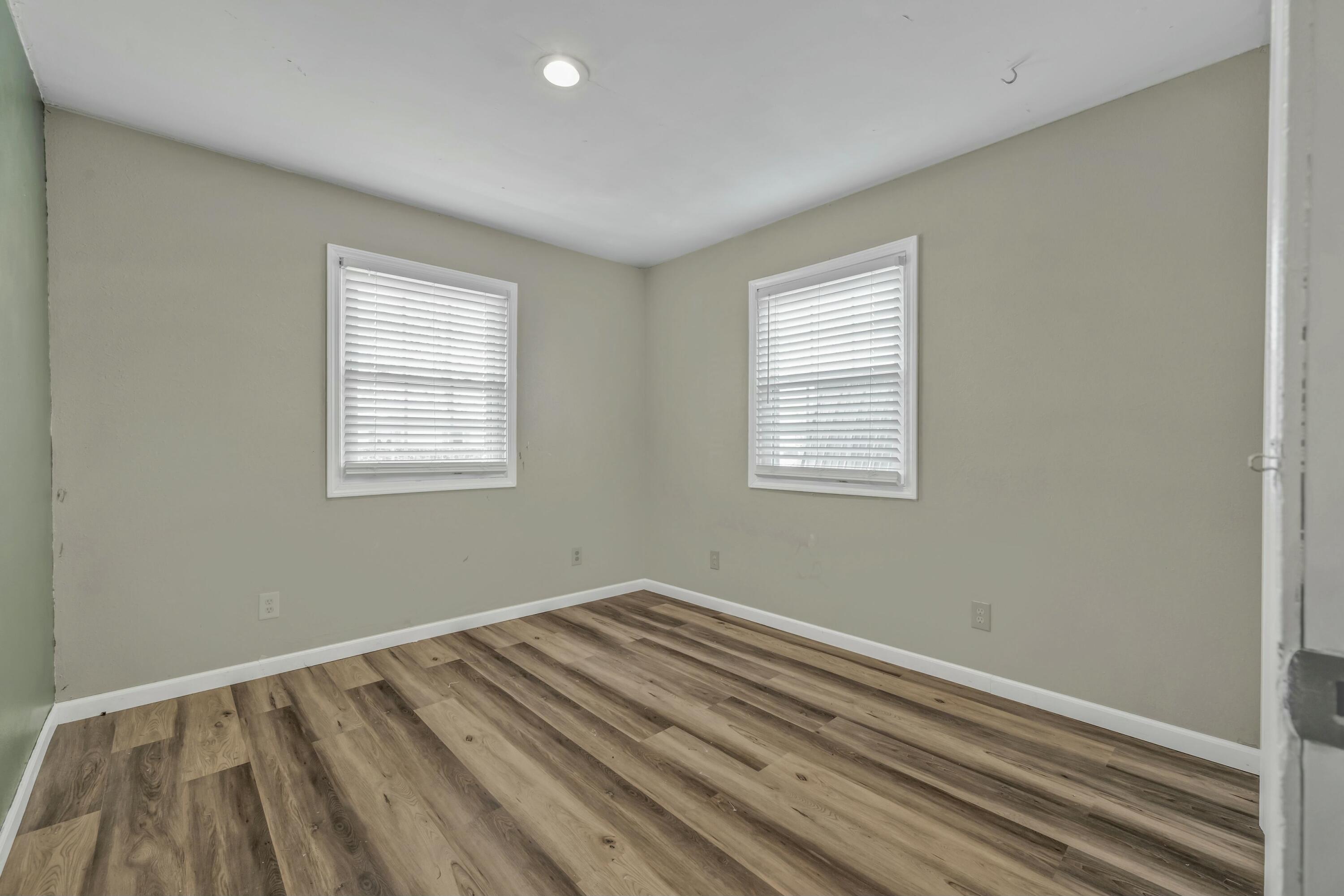 707 Howell Drive Property Photo 12
