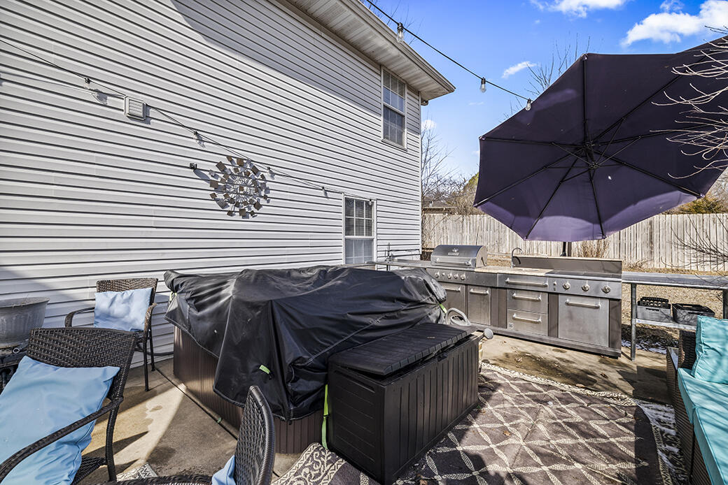 618 Sarah Court Property Photo 44