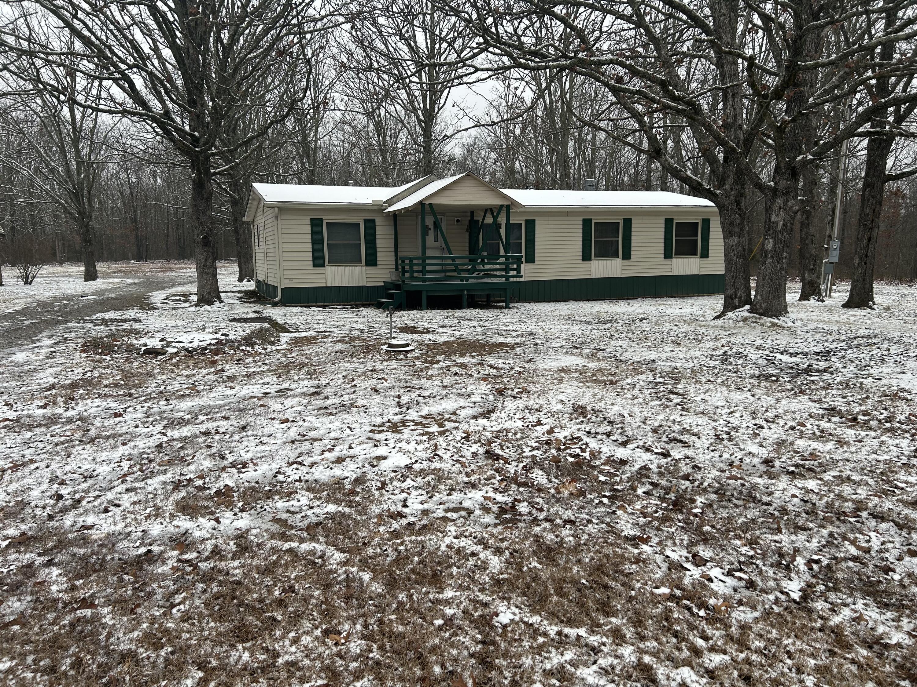 13687 Highway C Property Photo