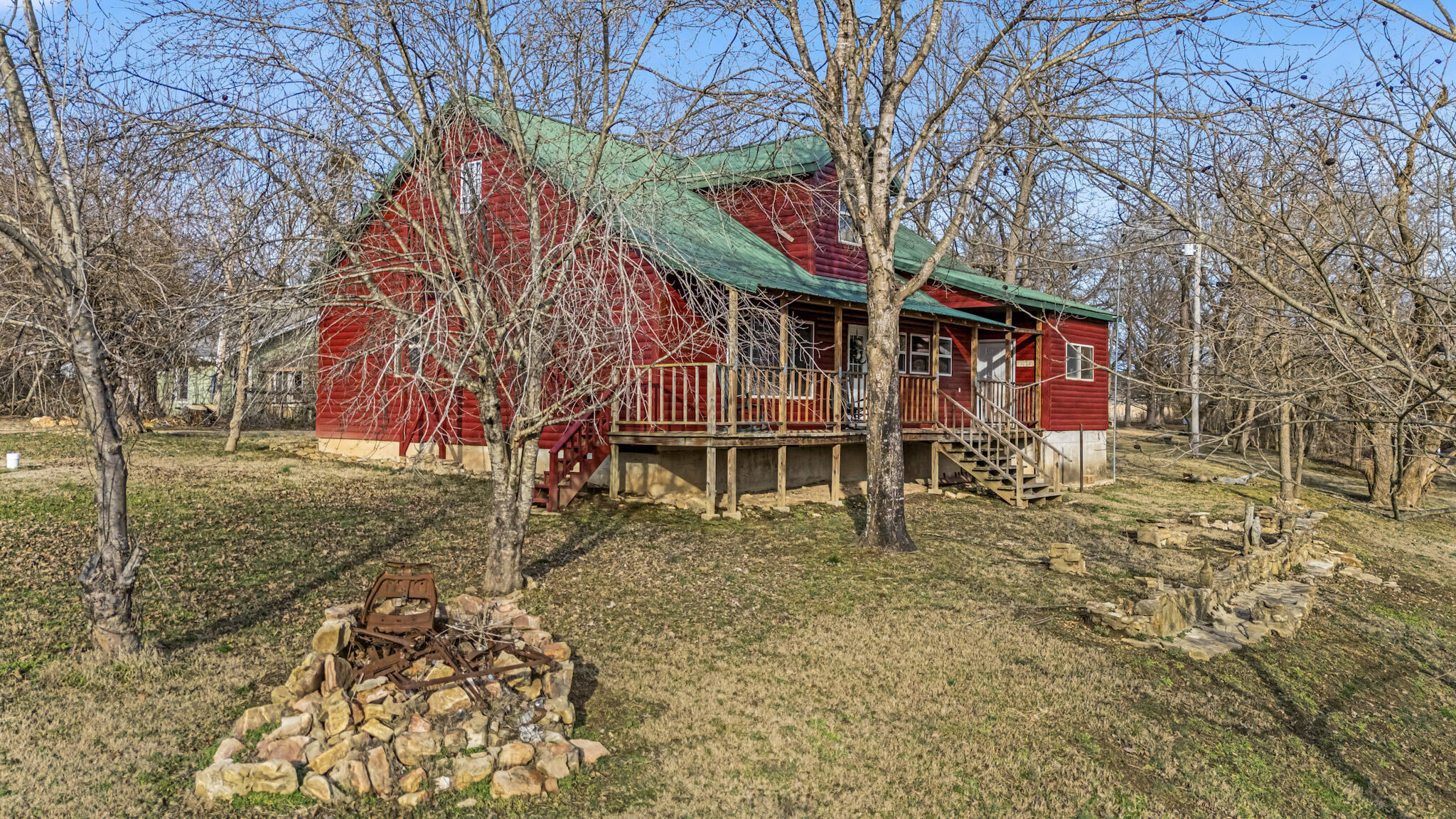 305 Thomas Street Property Photo 5