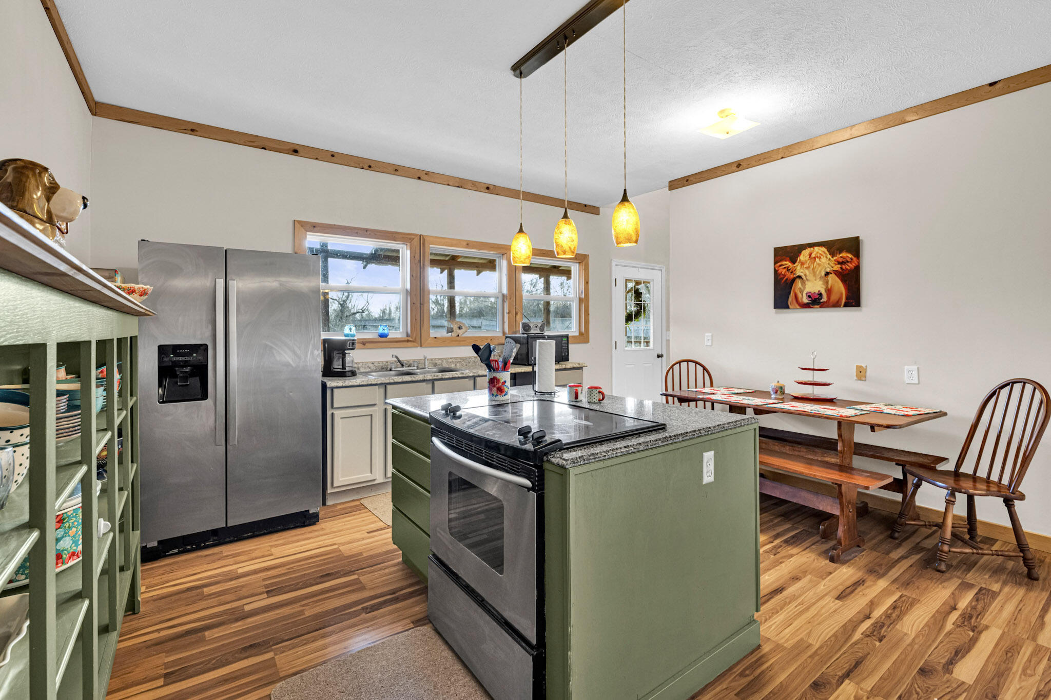 305 Thomas Street Property Photo 8