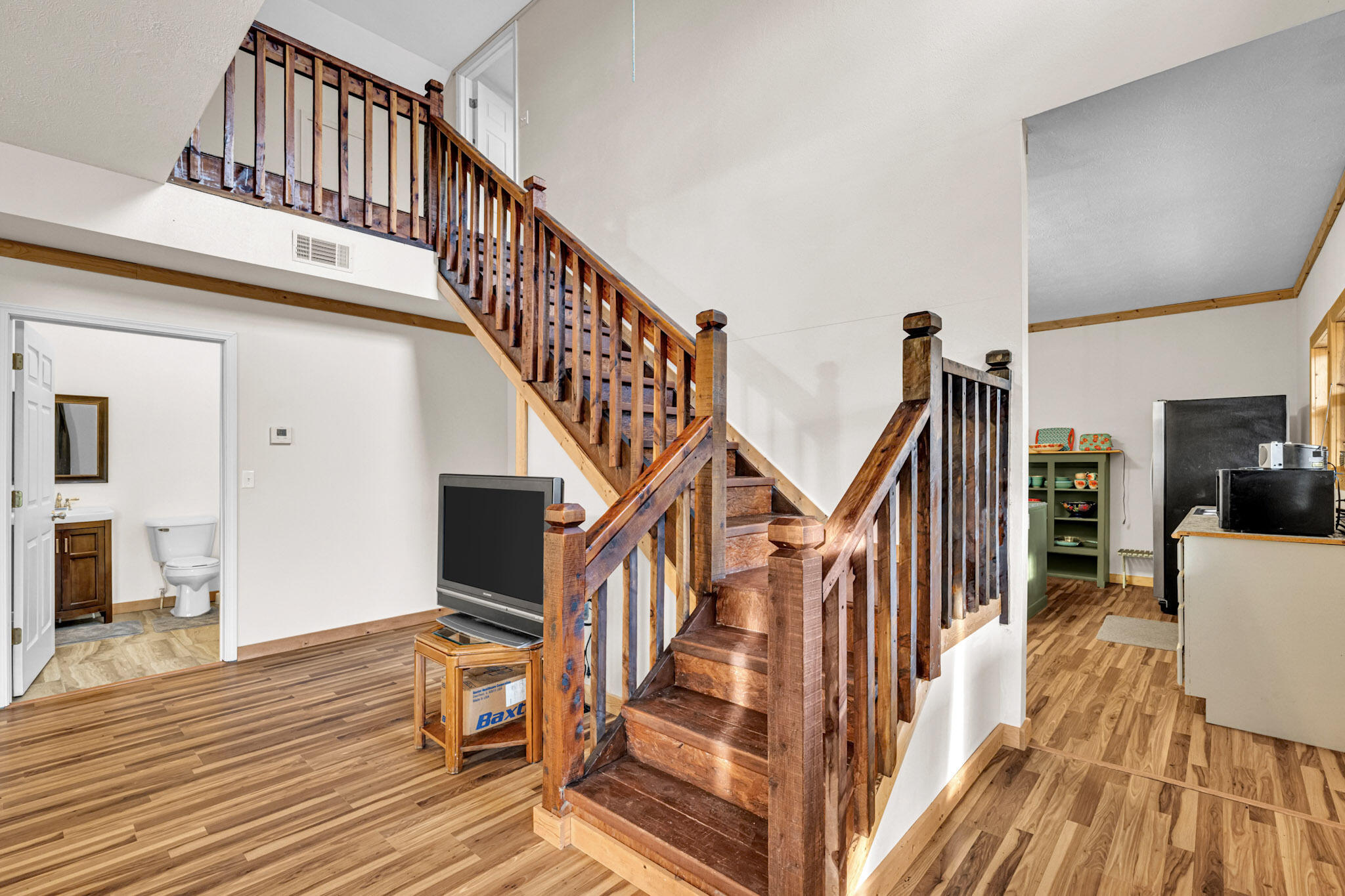 305 Thomas Street Property Photo 11