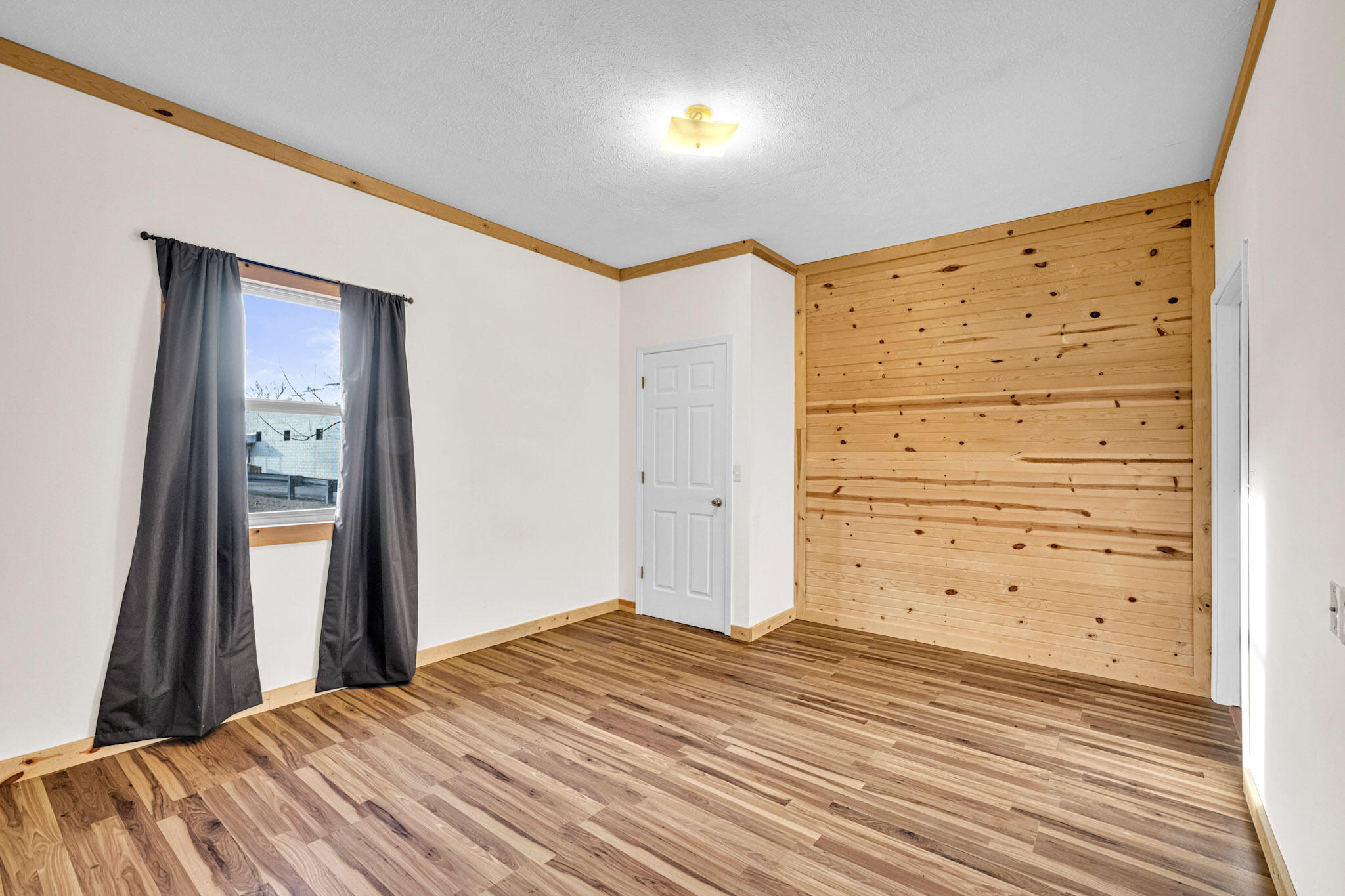 305 Thomas Street Property Photo 20