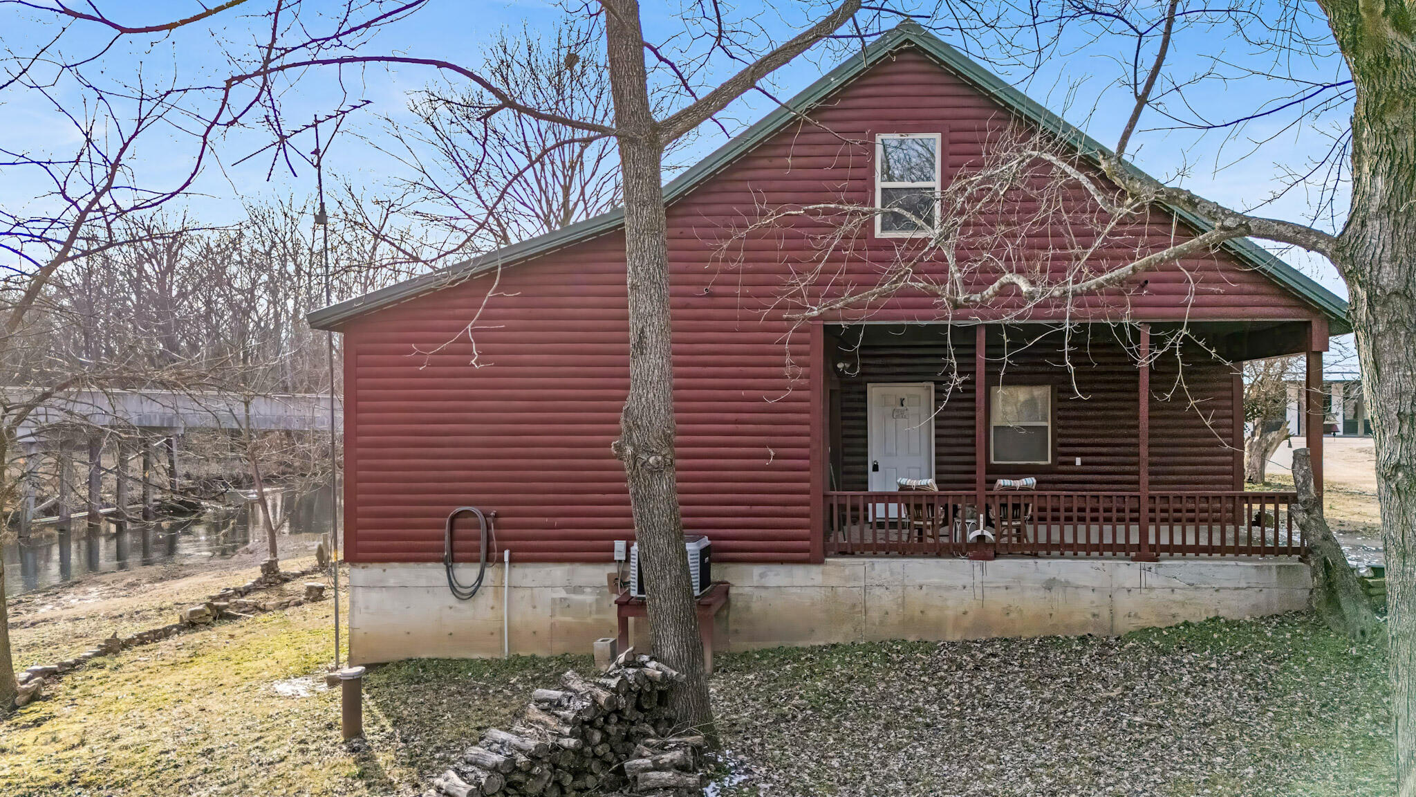 305 Thomas Street Property Photo 33
