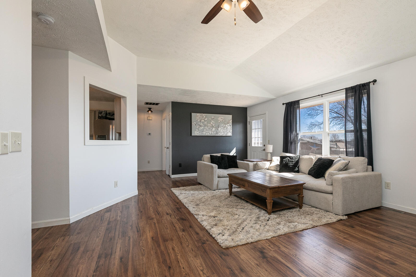 1104 South Mahogany Road Property Photo 6