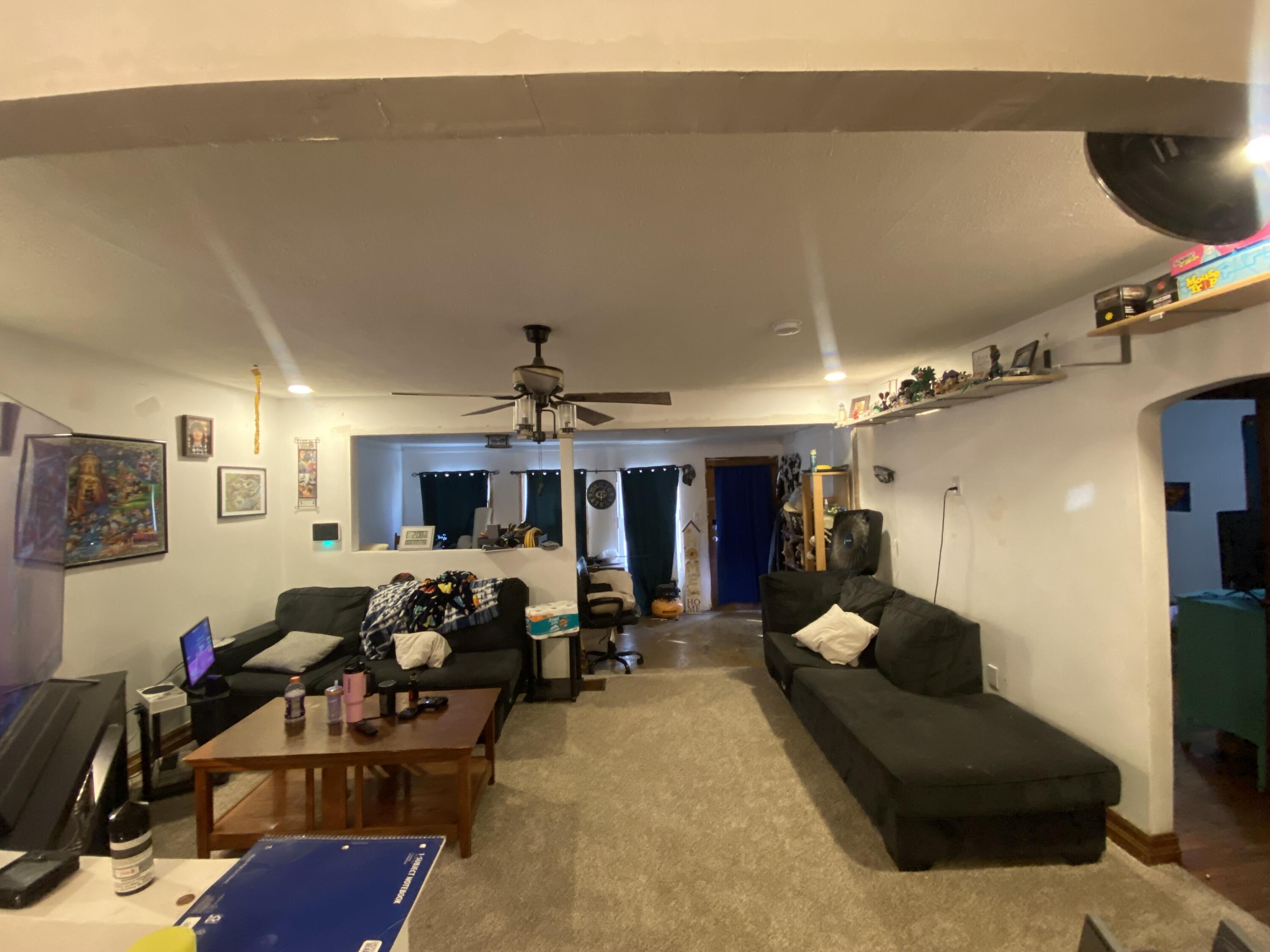 828 South Glenn Avenue Property Photo 3