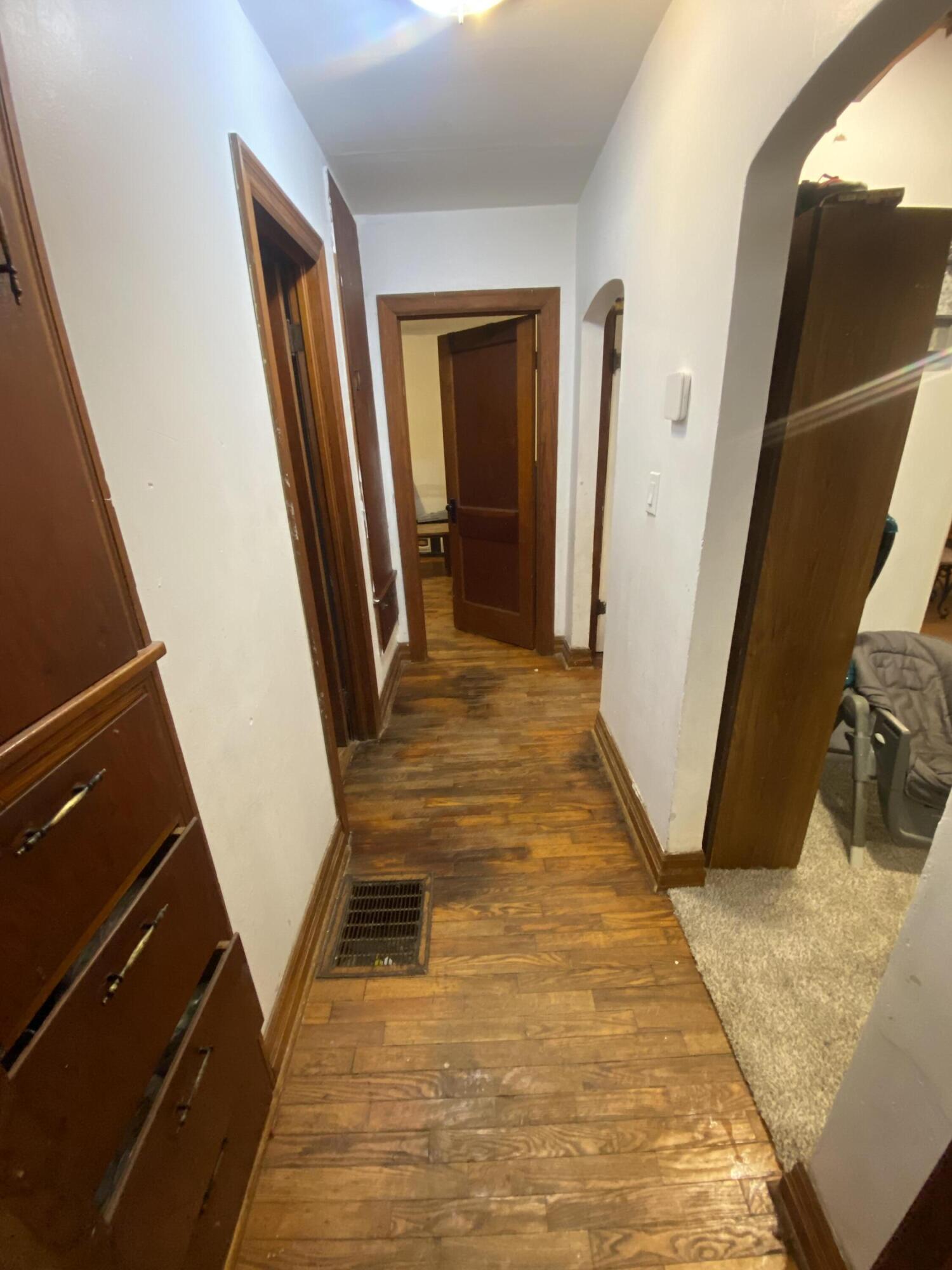 828 South Glenn Avenue Property Photo 10