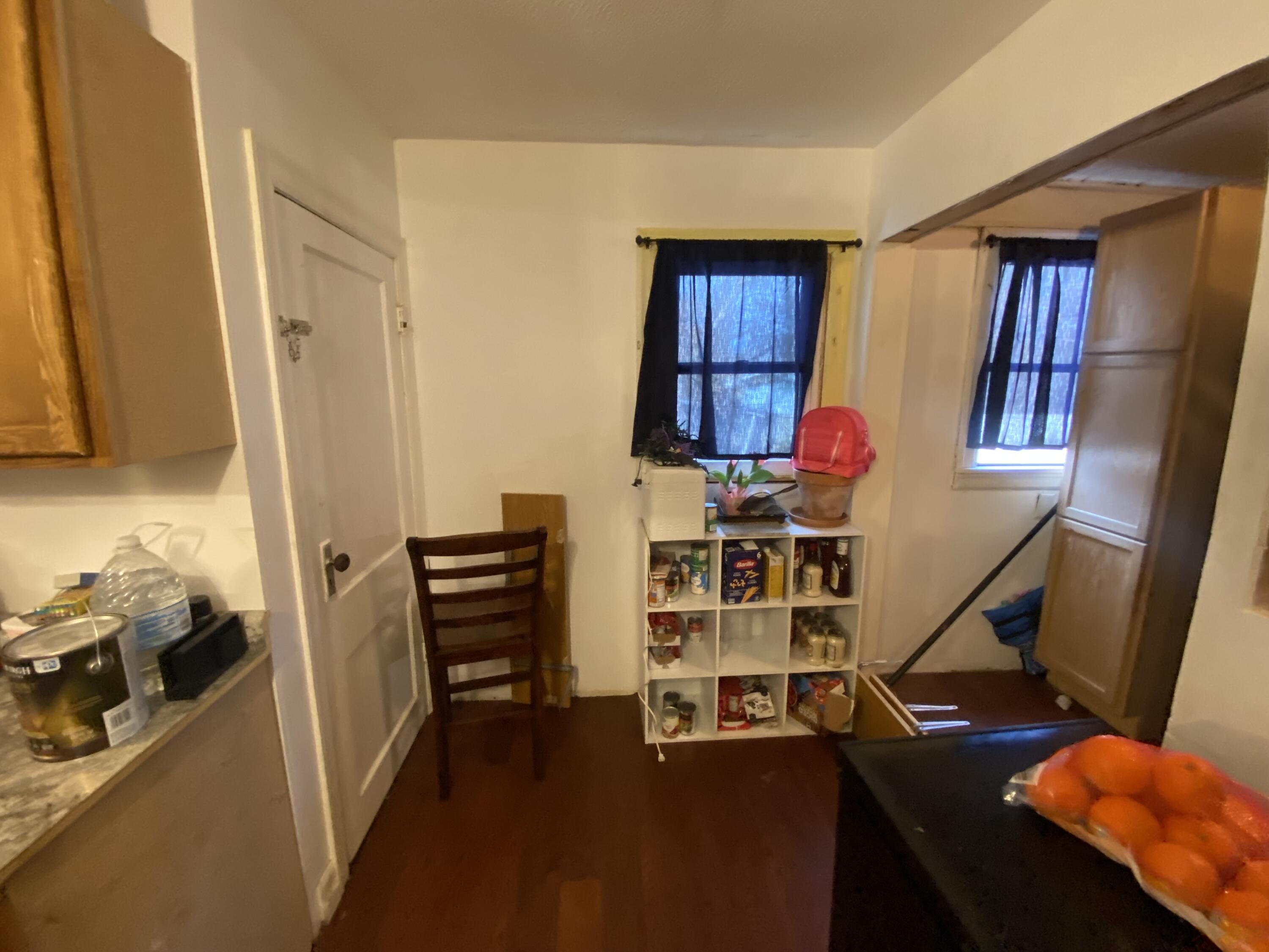 828 South Glenn Avenue Property Photo 19