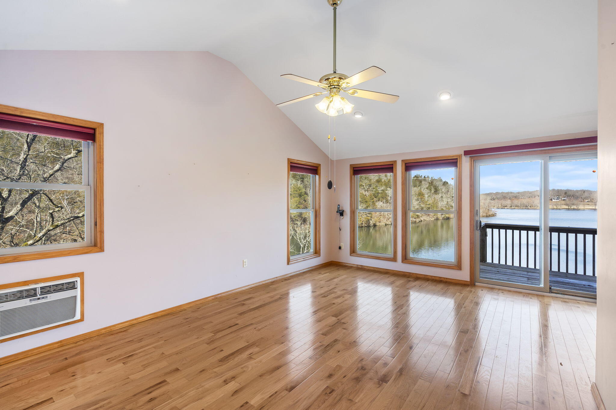 855 Shore Road Property Photo 10