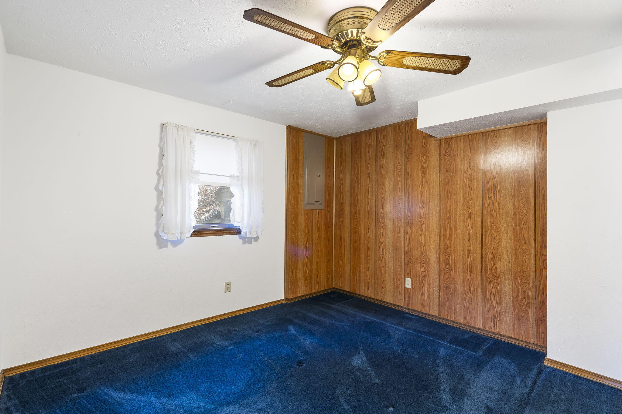 855 Shore Road Property Photo 28