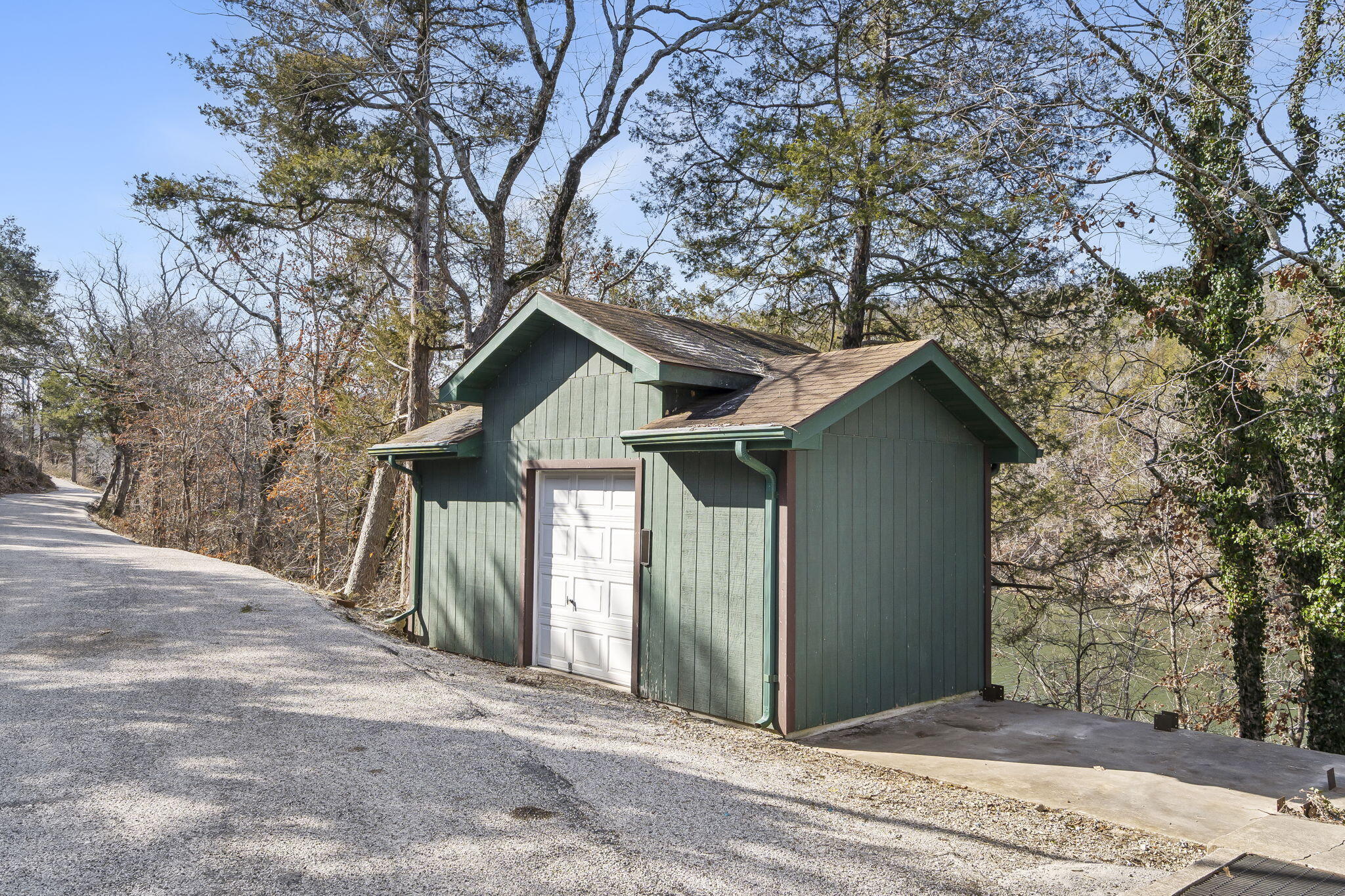855 Shore Road Property Photo 33