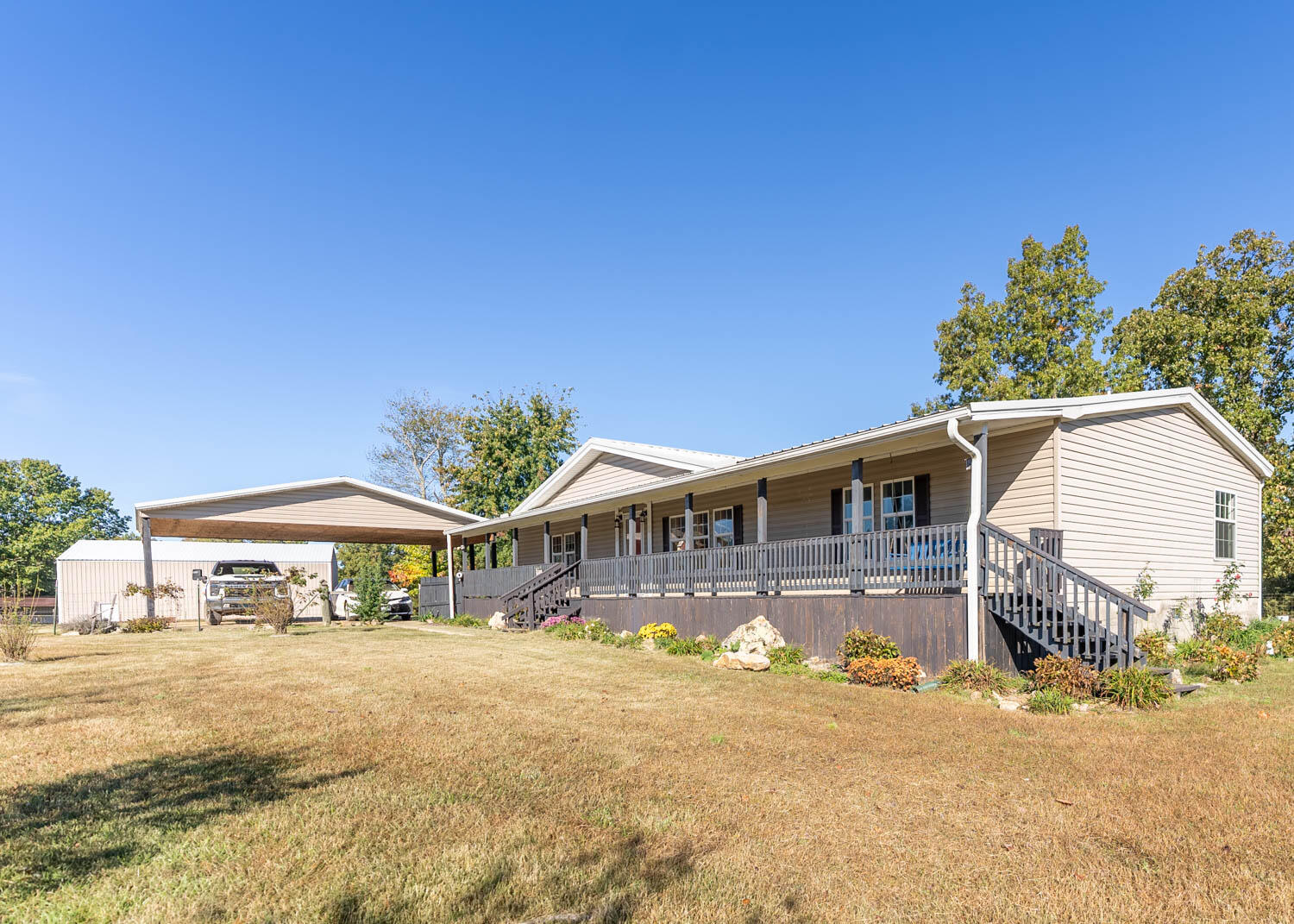 457 Banks Road Property Photo 8