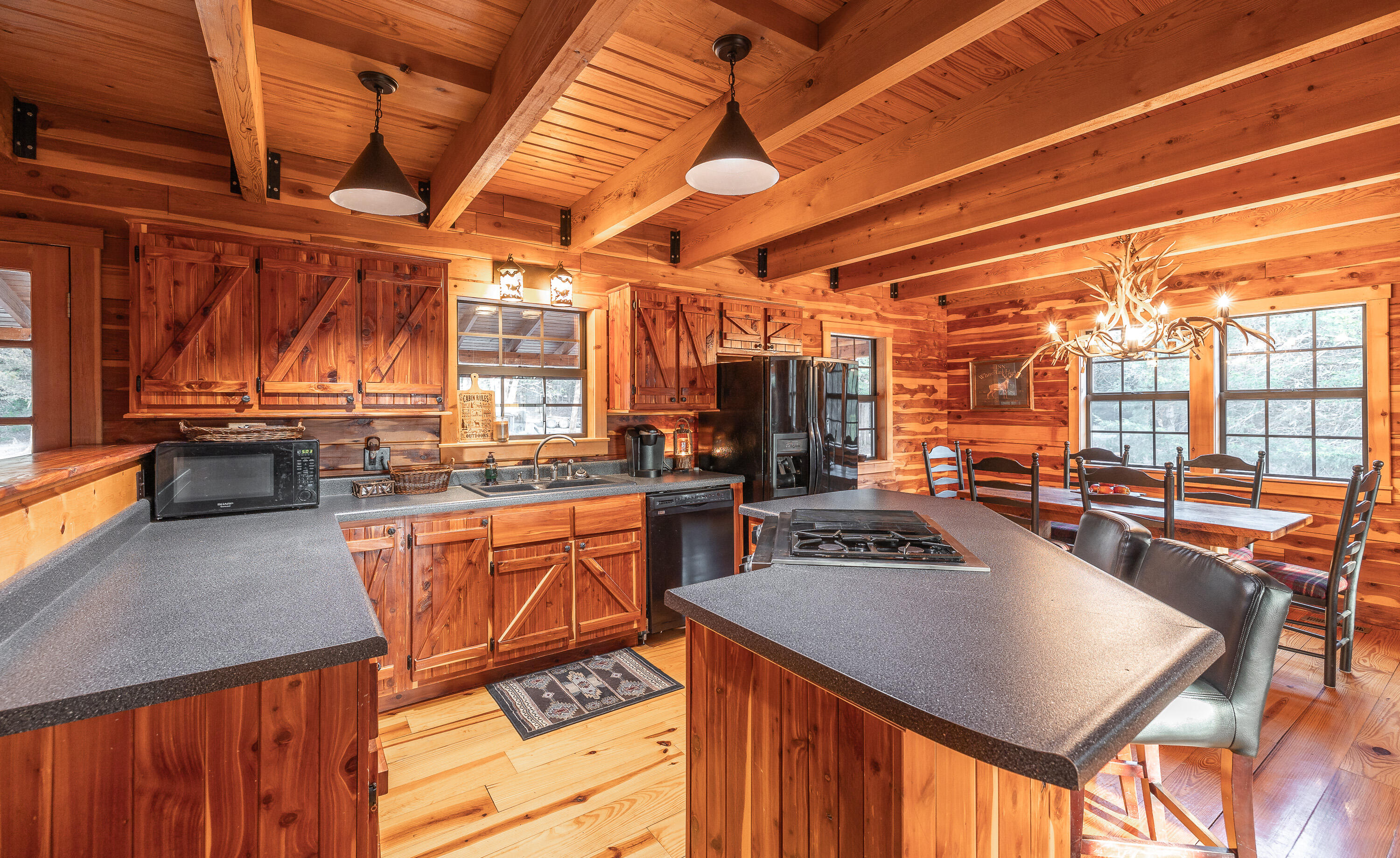 6097 South Highway 63 Property Photo 11