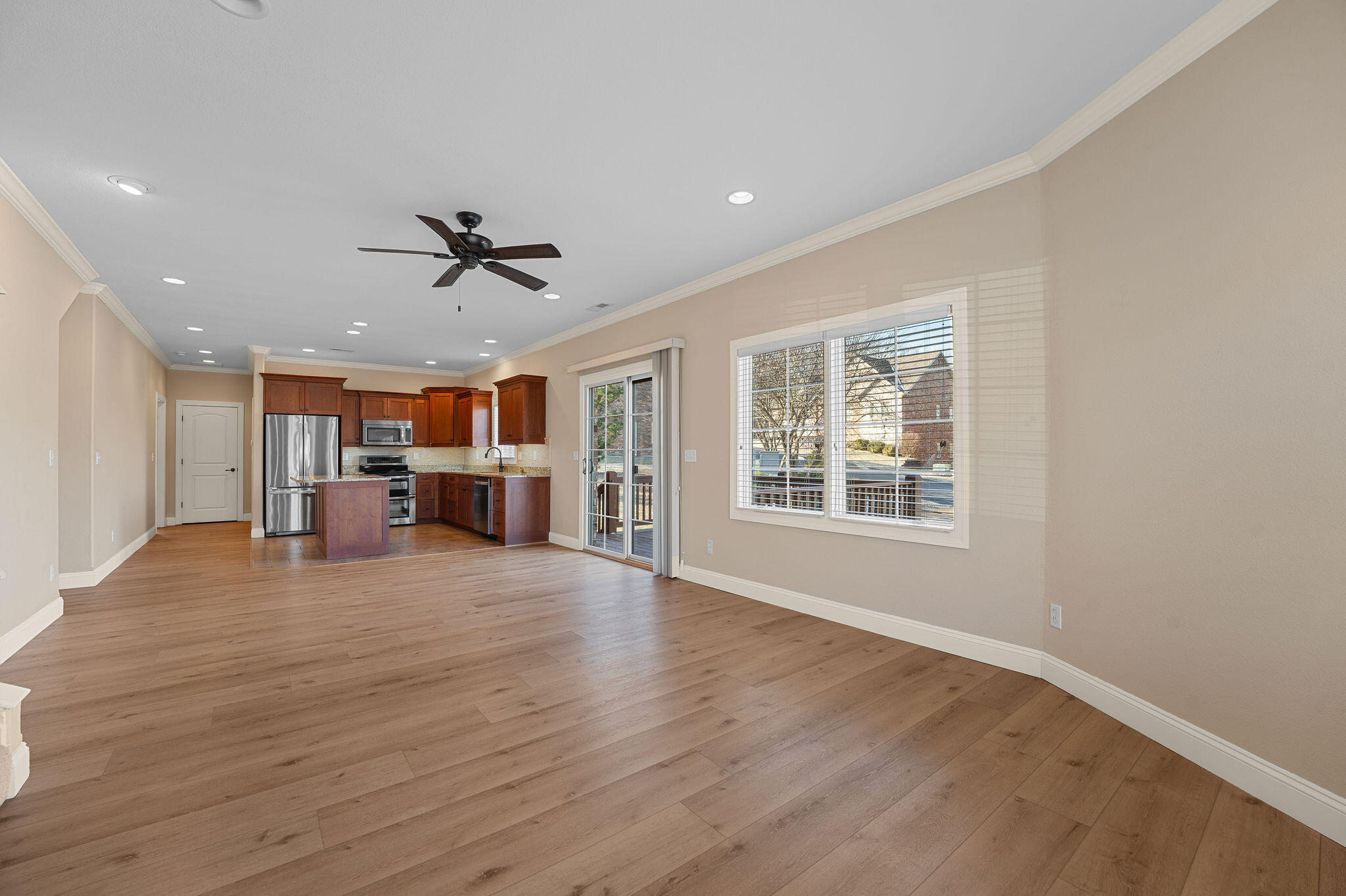 138 Lakehills Drive Property Photo 5