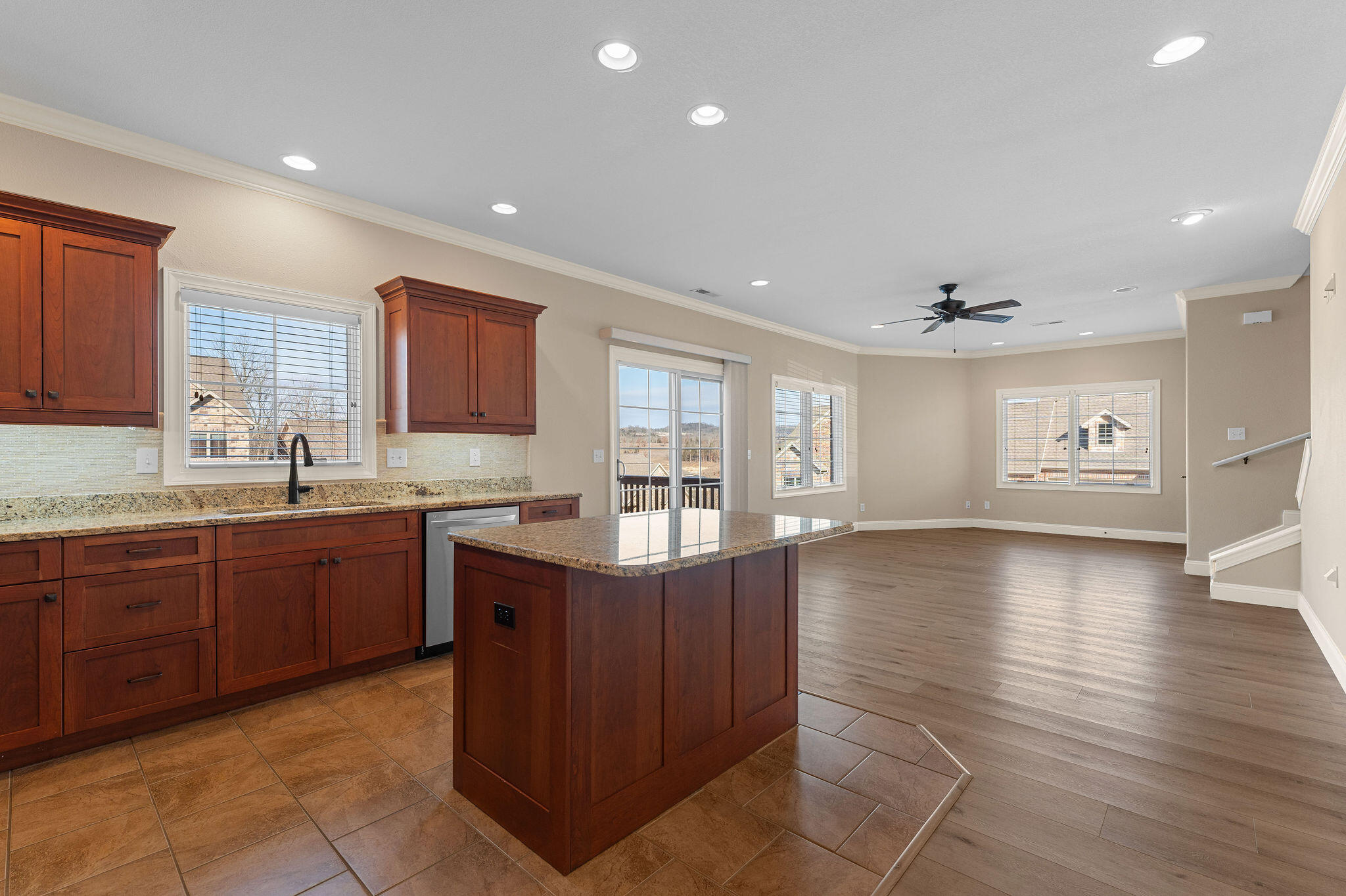 138 Lakehills Drive Property Photo 11