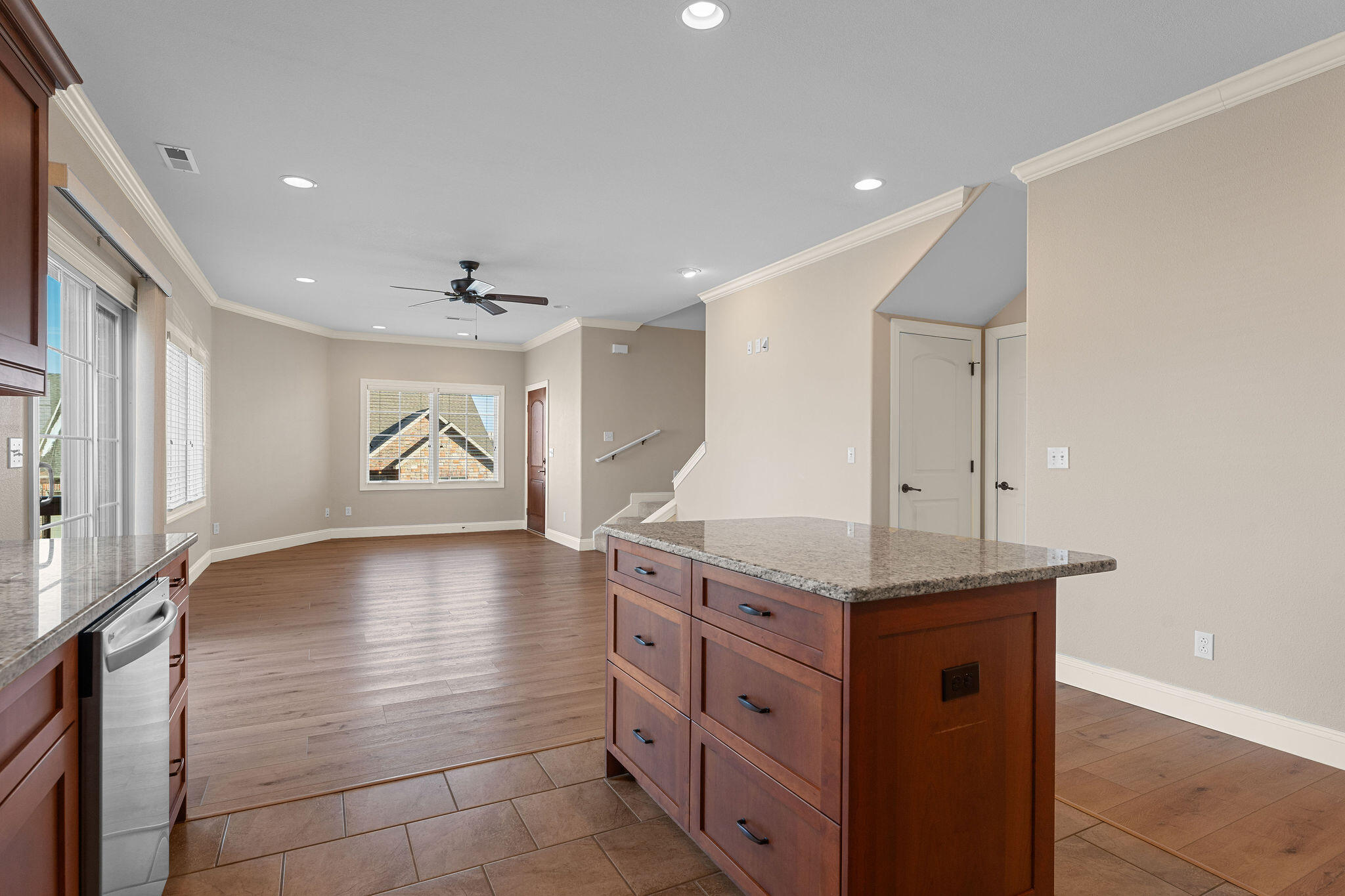 138 Lakehills Drive Property Photo 13