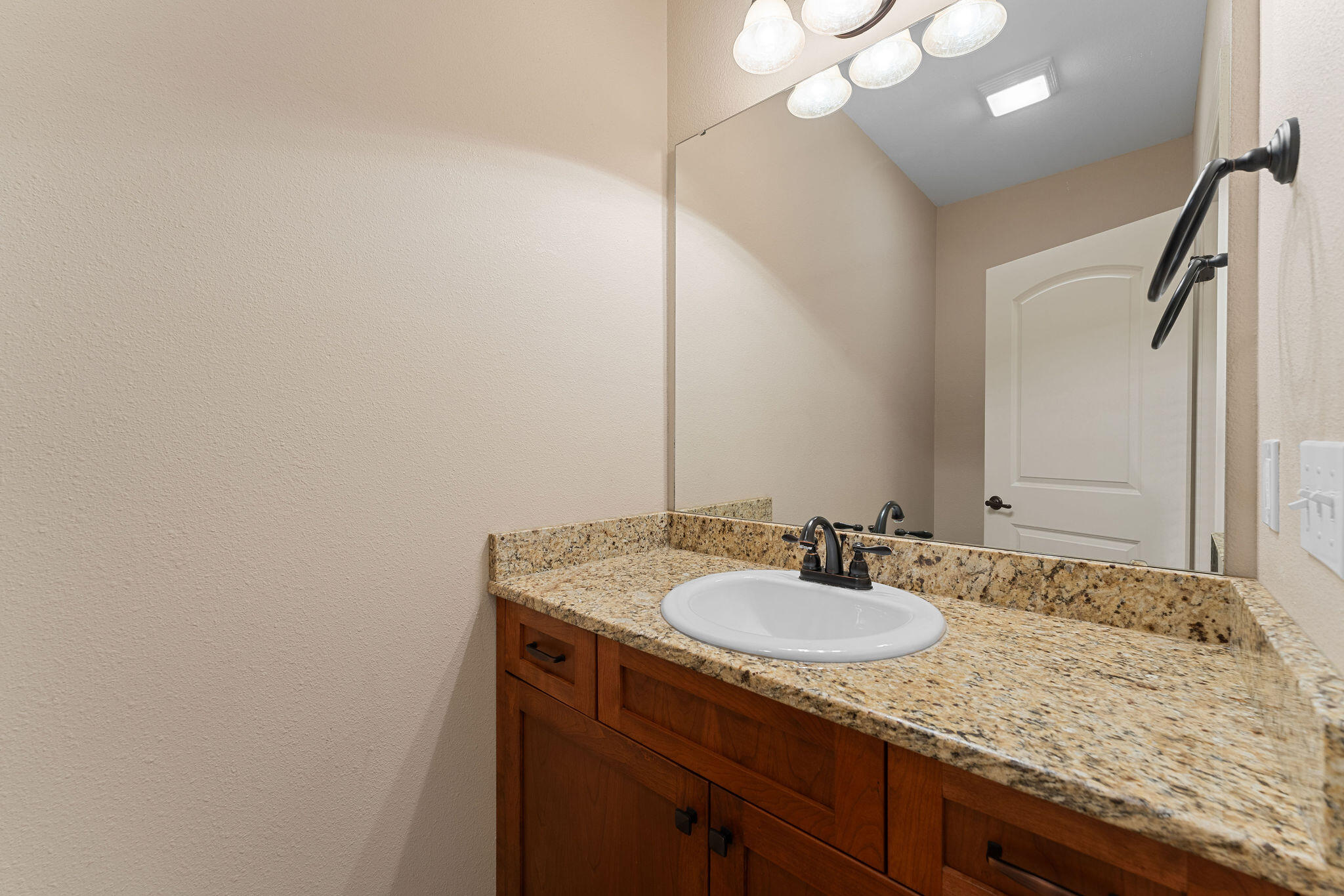 138 Lakehills Drive Property Photo 19